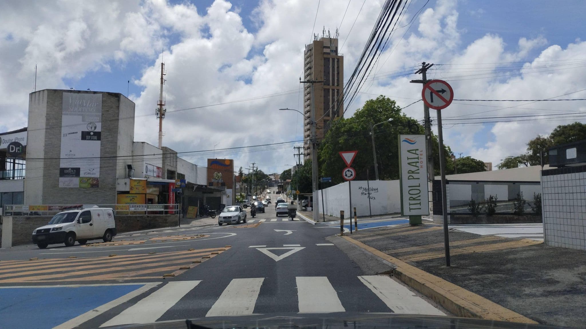 Street view near Hotel Panorama, Natal — © Kaart_Local (CC BY-SA · Mapillary)