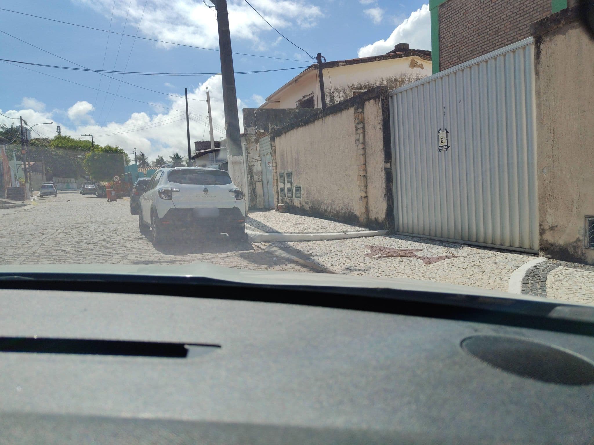 Street view near Pousada Nossa Senhora Aparecida, Natal — © fredporto (CC BY-SA · Mapillary)