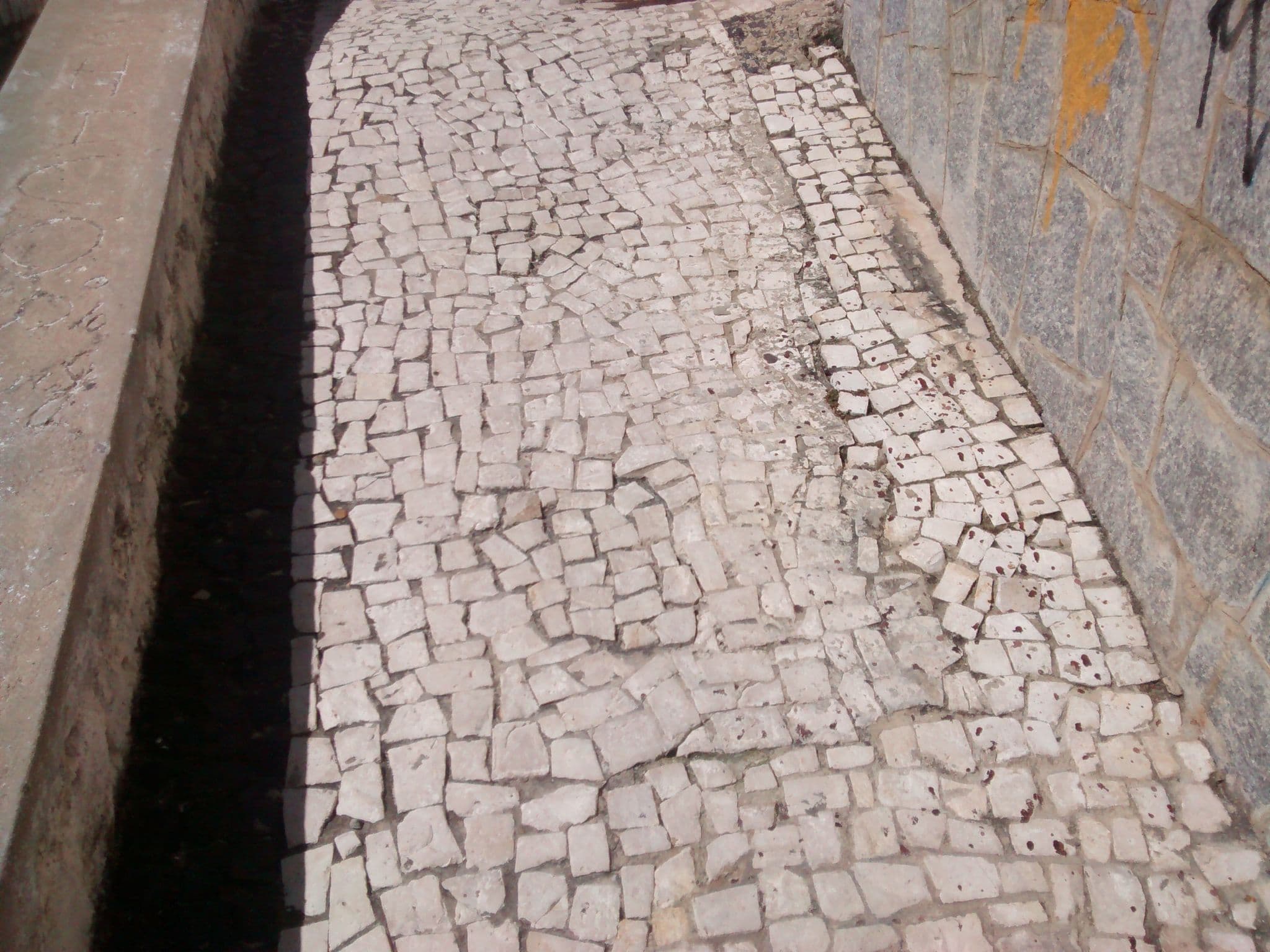 Street view near Visual Praia Hotel, Natal — © alexandre (CC BY-SA · Mapillary)