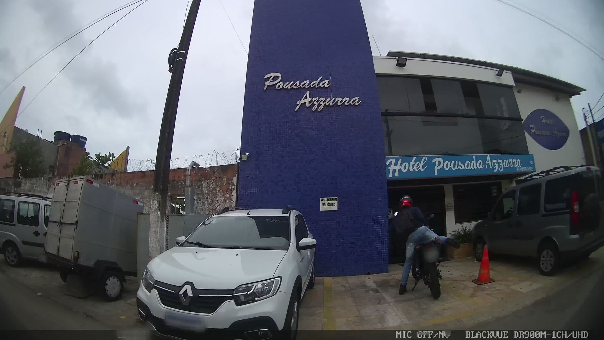 Street view near Pousada Azurra, Natal — © kaart_4 (CC BY-SA · Mapillary)