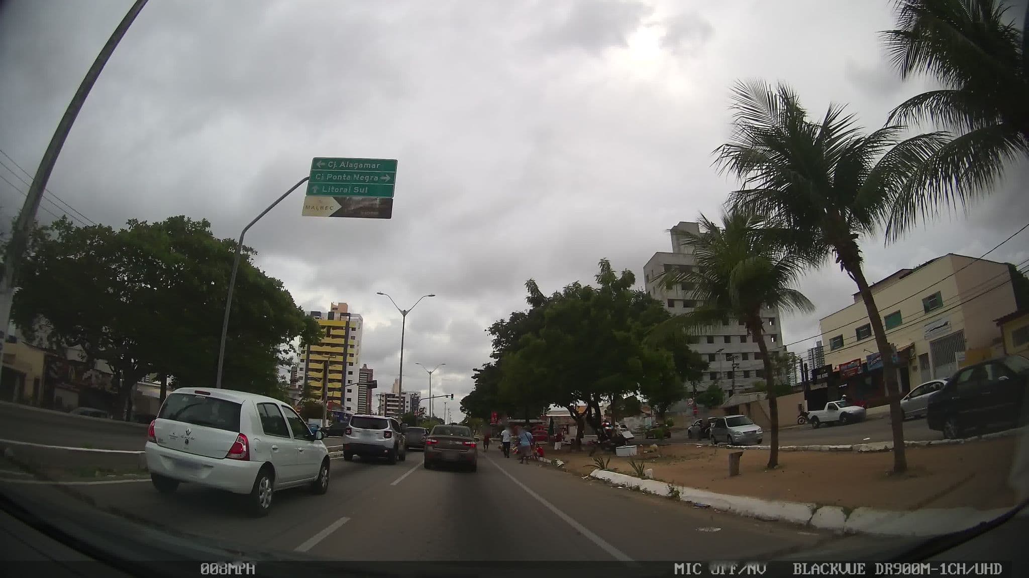 Street view near Rota Do Sol Residence, Natal — © kaart_4 (CC BY-SA · Mapillary)
