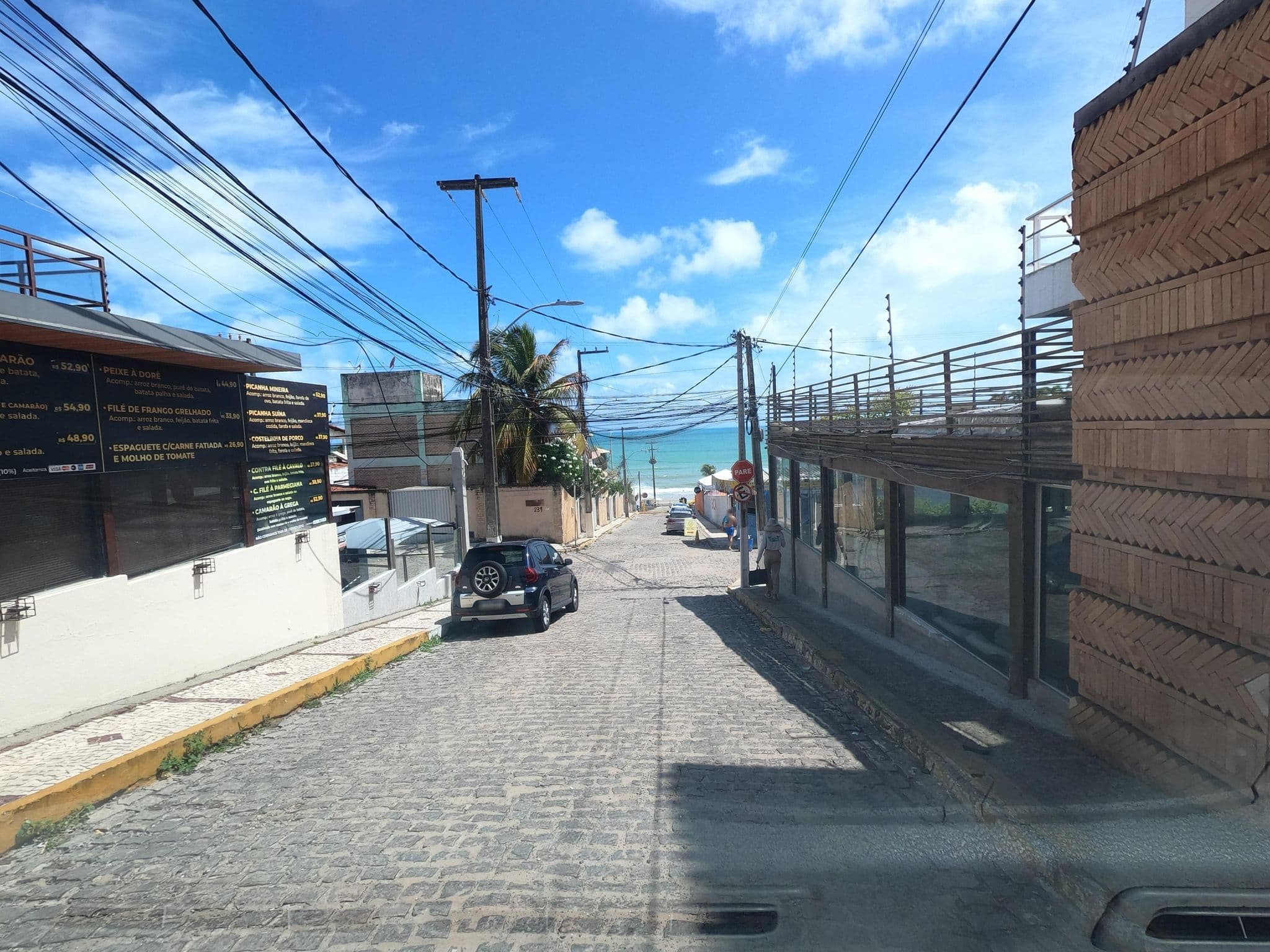 Street view near Atlantic Residence, Natal — © MuitoAlemdasFronteiras (CC BY-SA · Mapillary)