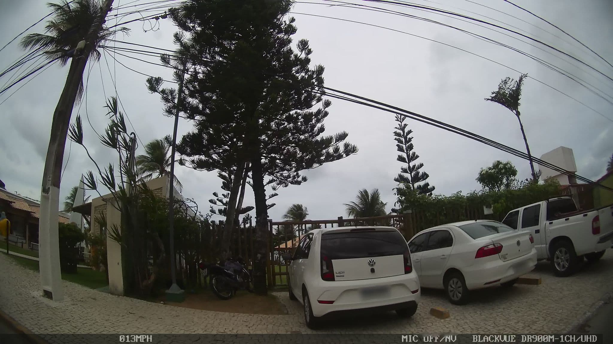 Street view near Pousada La Luna, Natal — © kaart_4 (CC BY-SA · Mapillary)