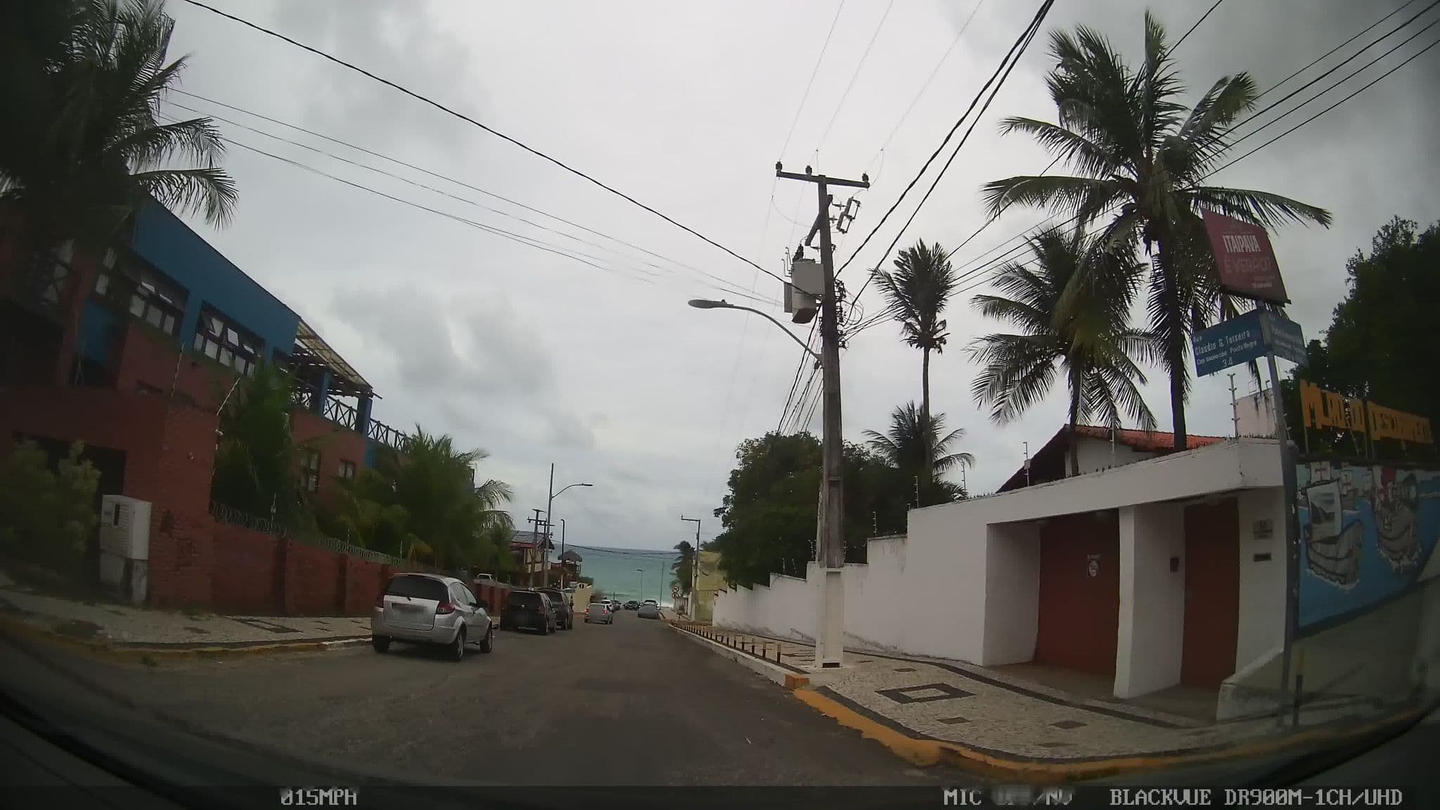Street view near Sunbrazil Hotel & Restaurant Rooftop, Natal — © kaart_4 (CC BY-SA · Mapillary)