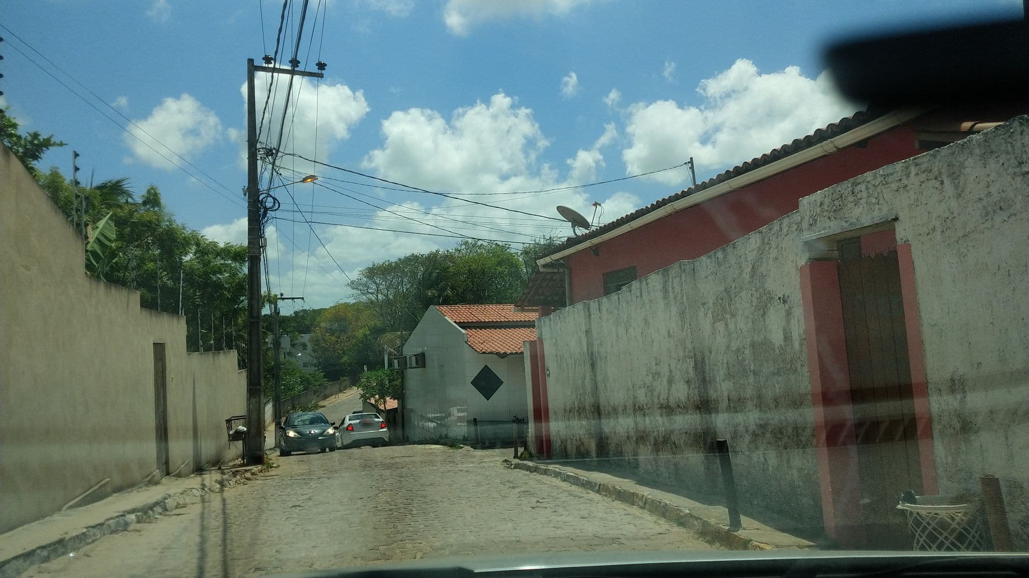 Street view near Pousada Alto da Pipa, Tibau do Sul — © georgemaia (CC BY-SA · Mapillary)