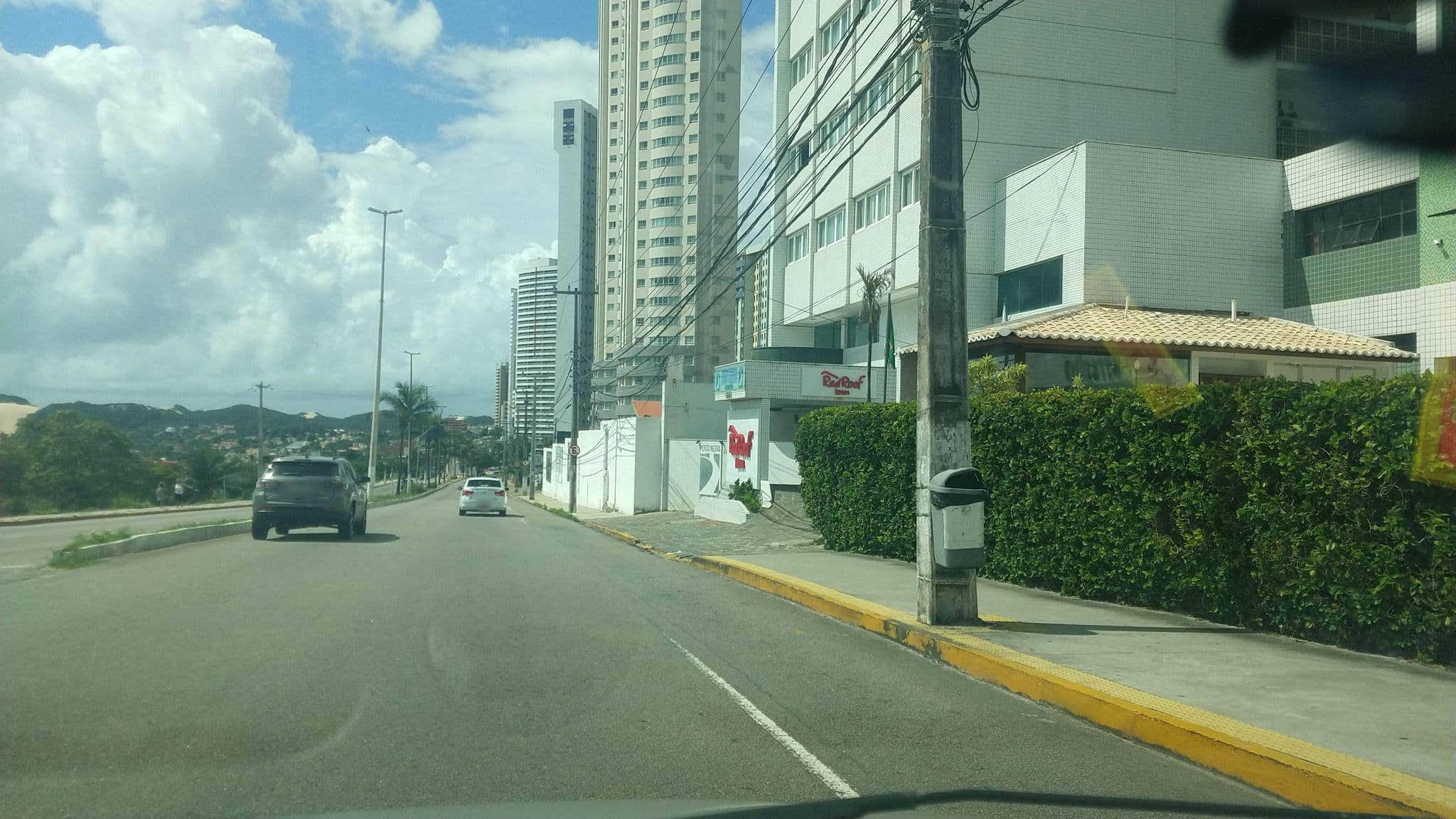 Street view near Yak Beach Hotel, Natal — © georgemaia (CC BY-SA · Mapillary)