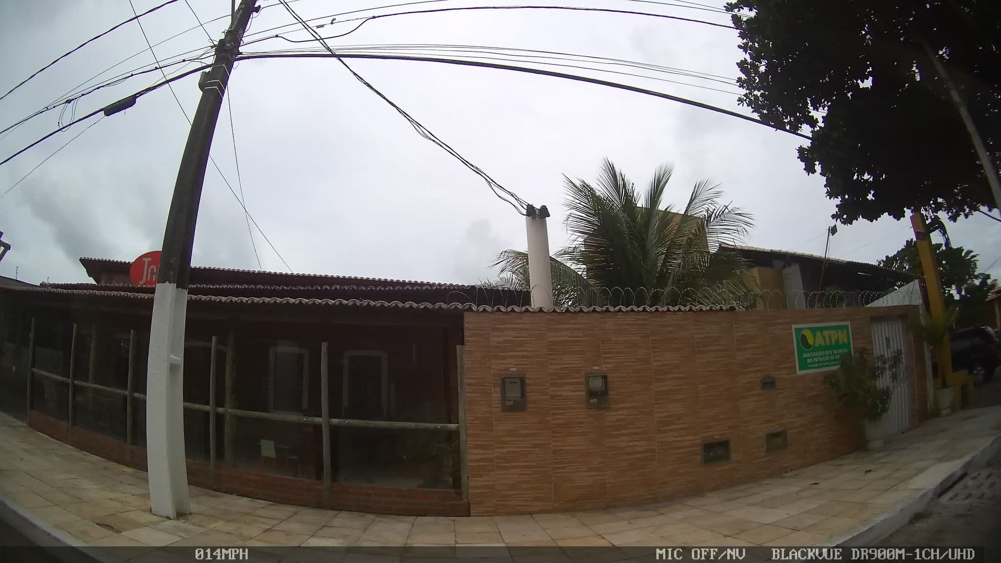 Street view near Pousada Porto do Sol, Natal — © kaart_4 (CC BY-SA · Mapillary)