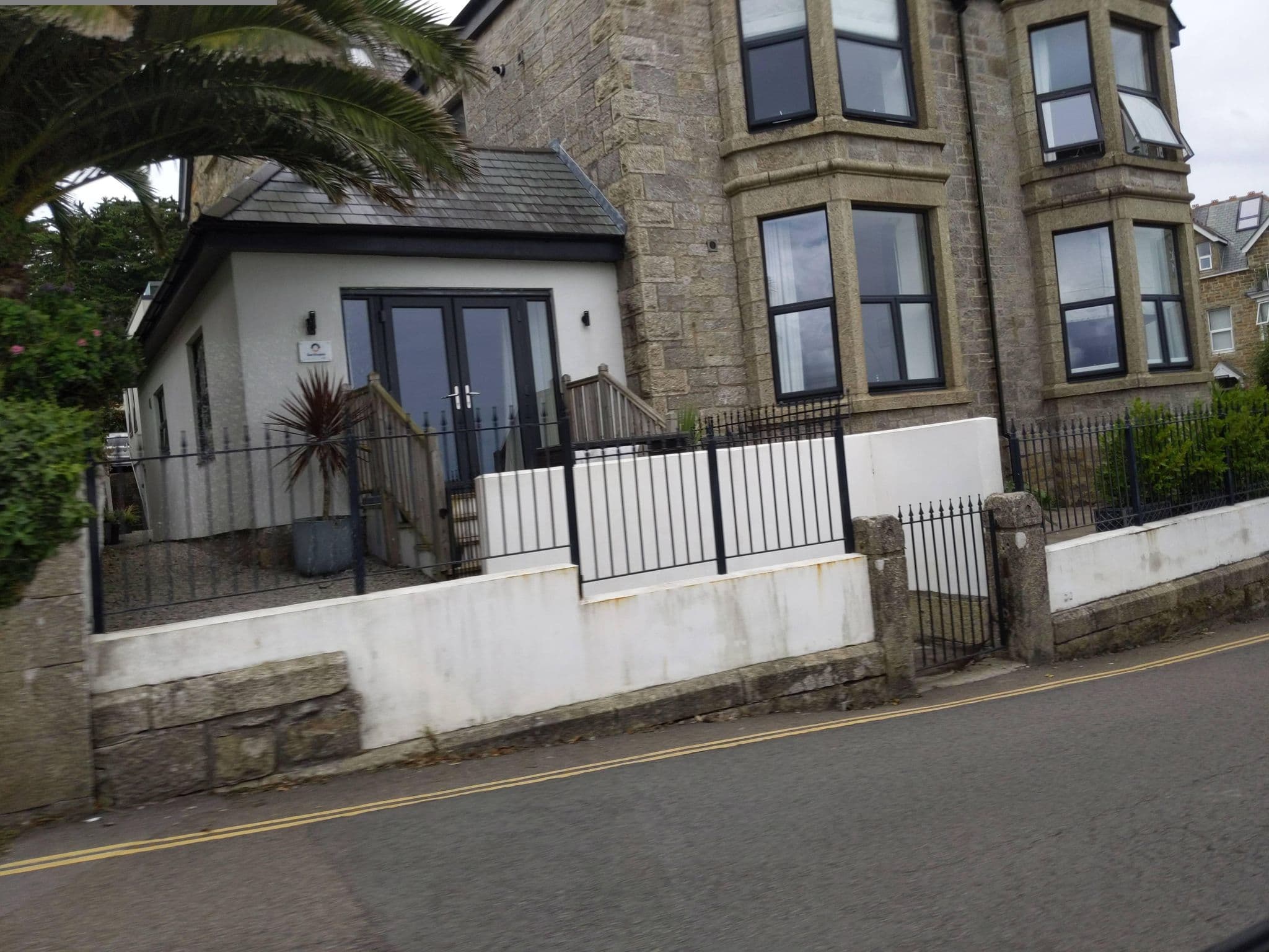 Street view near Channings, St Ives — © WaggyDog (CC BY-SA · Mapillary)