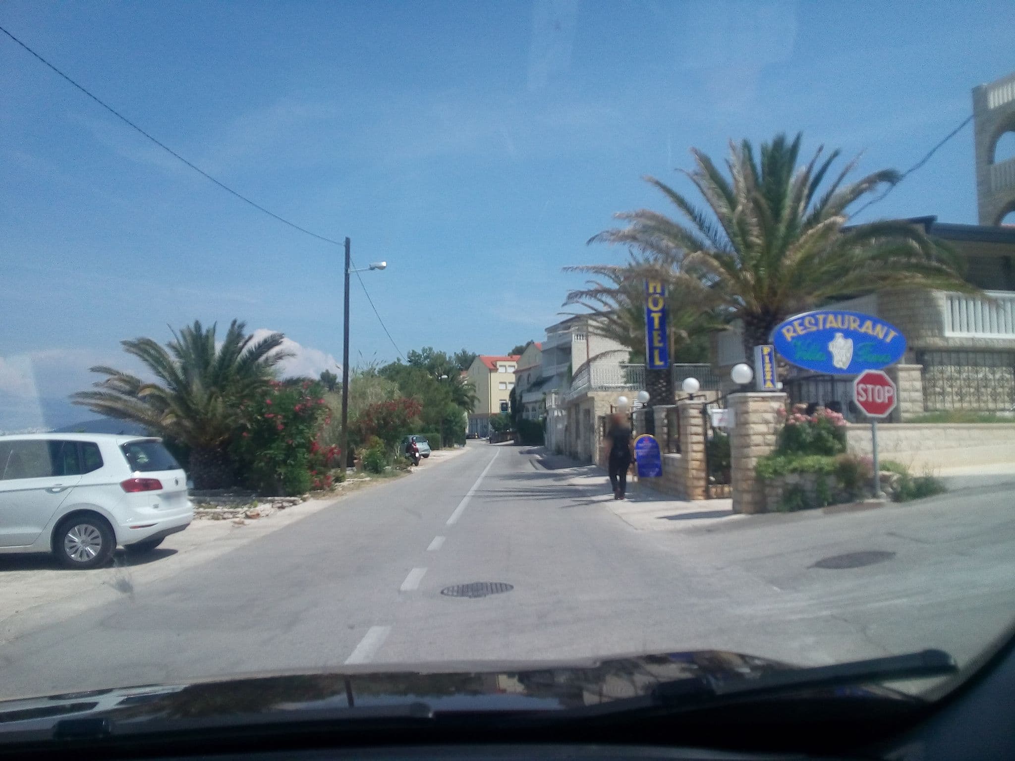 Street view near Hotel Villa Tina, Okrug Gornji — © karthoo (CC BY-SA · Mapillary)