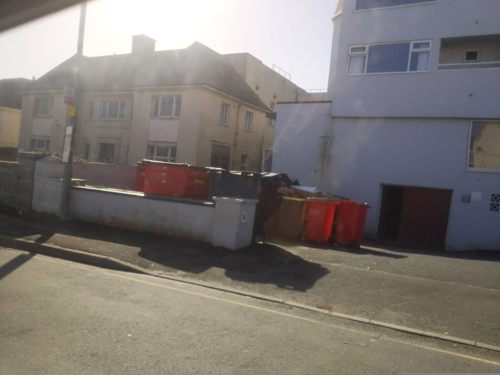 Street view near Sandy Lodge Bar, Newquay — © WaggyDog (CC BY-SA · Mapillary)
