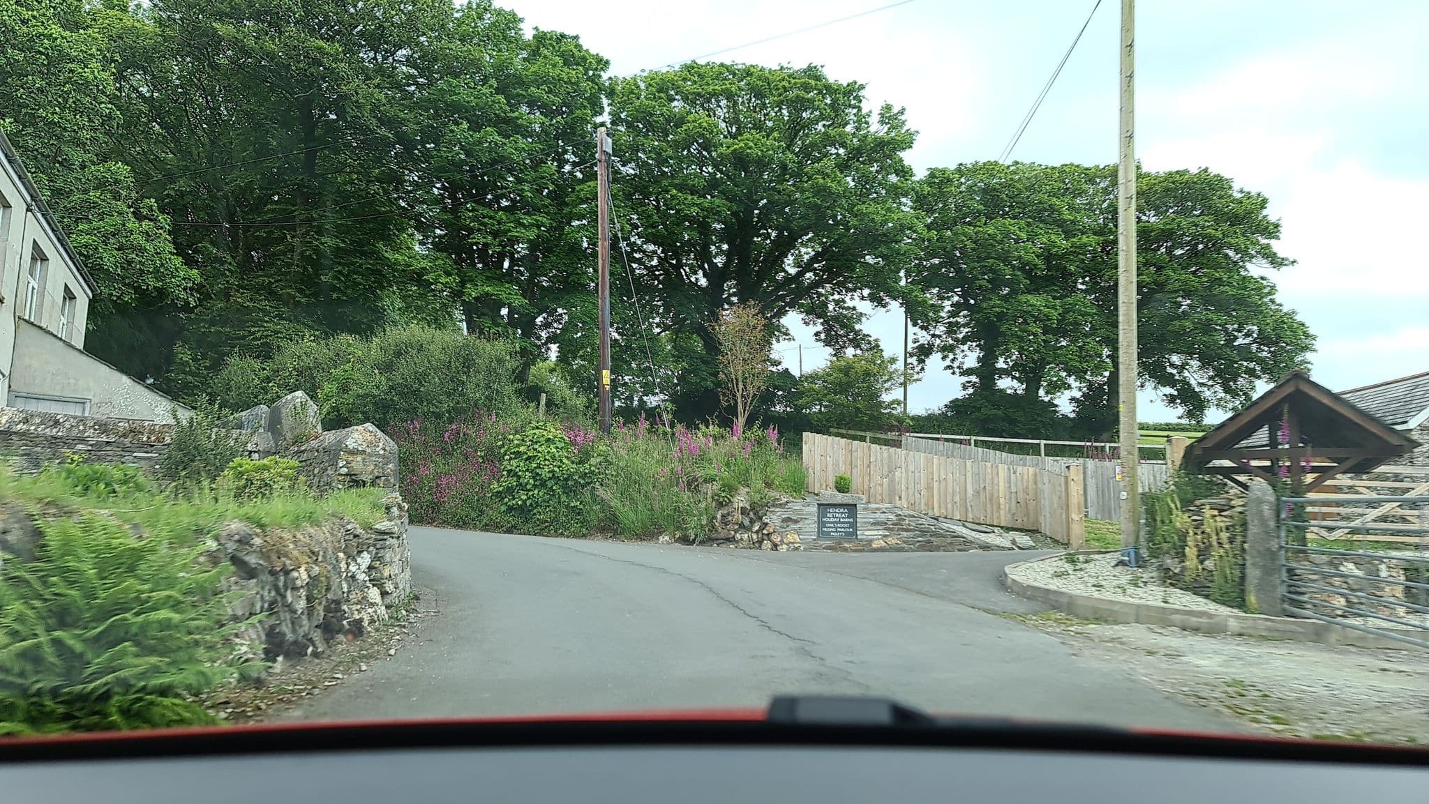 Street view near Hendra Retreat - Owls Roost, Camelford — © alexanderar (CC BY-SA · Mapillary)
