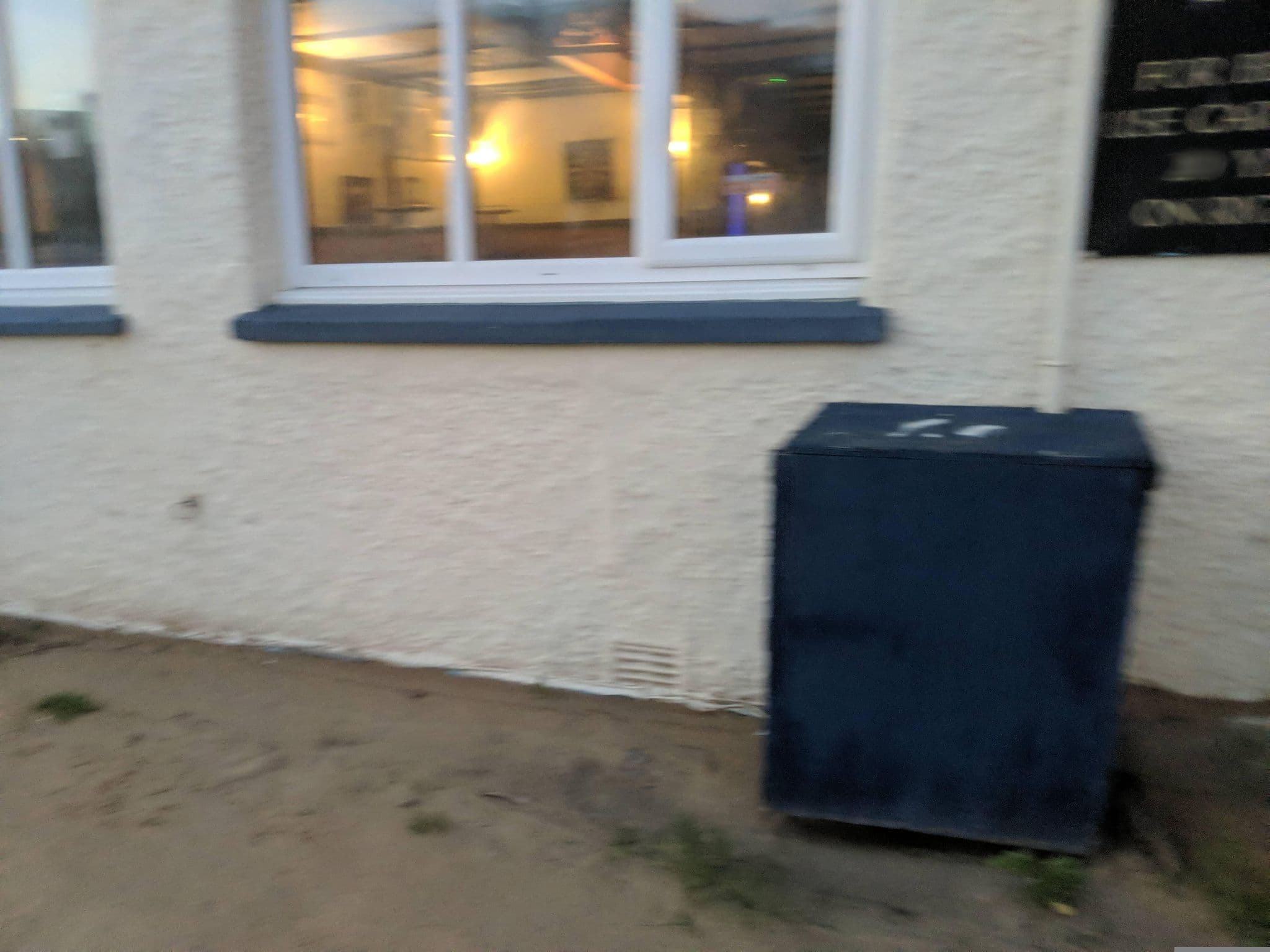 Street view near Porth Sands Beach-Front Apartments, Newquay — © WaggyDog (CC BY-SA · Mapillary)