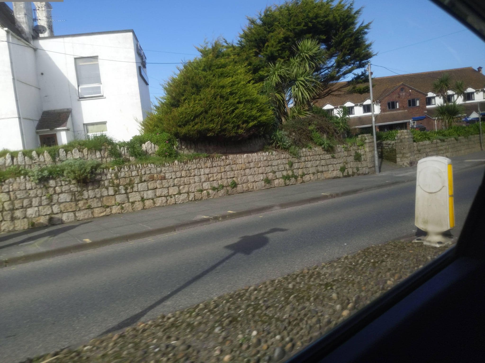 Street view near Offshore Hotel, Pentire Avenue, Newquay — © WaggyDog (CC BY-SA · Mapillary)