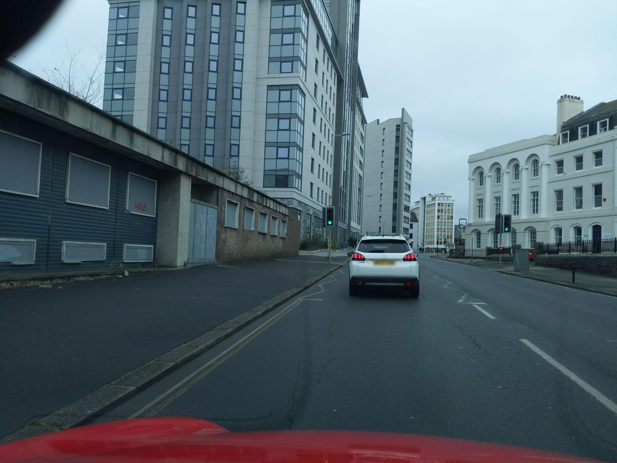 Street view near Nocleh U Babči Co Nás Krmí, Plymouth — © WaggyDog (CC BY-SA · Mapillary)