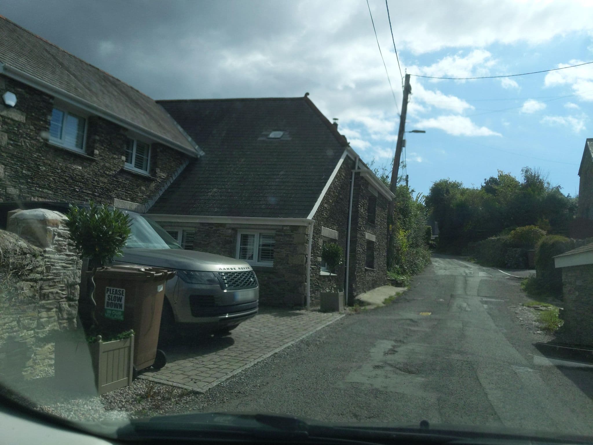 Street view near Blackhall Lodge, Plymstock — © WaggyDog (CC BY-SA · Mapillary)