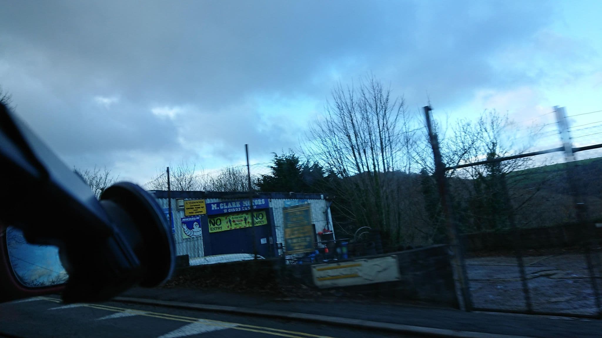 Street view near Oaklands Park, Looe — © WaggyDog (CC BY-SA · Mapillary)