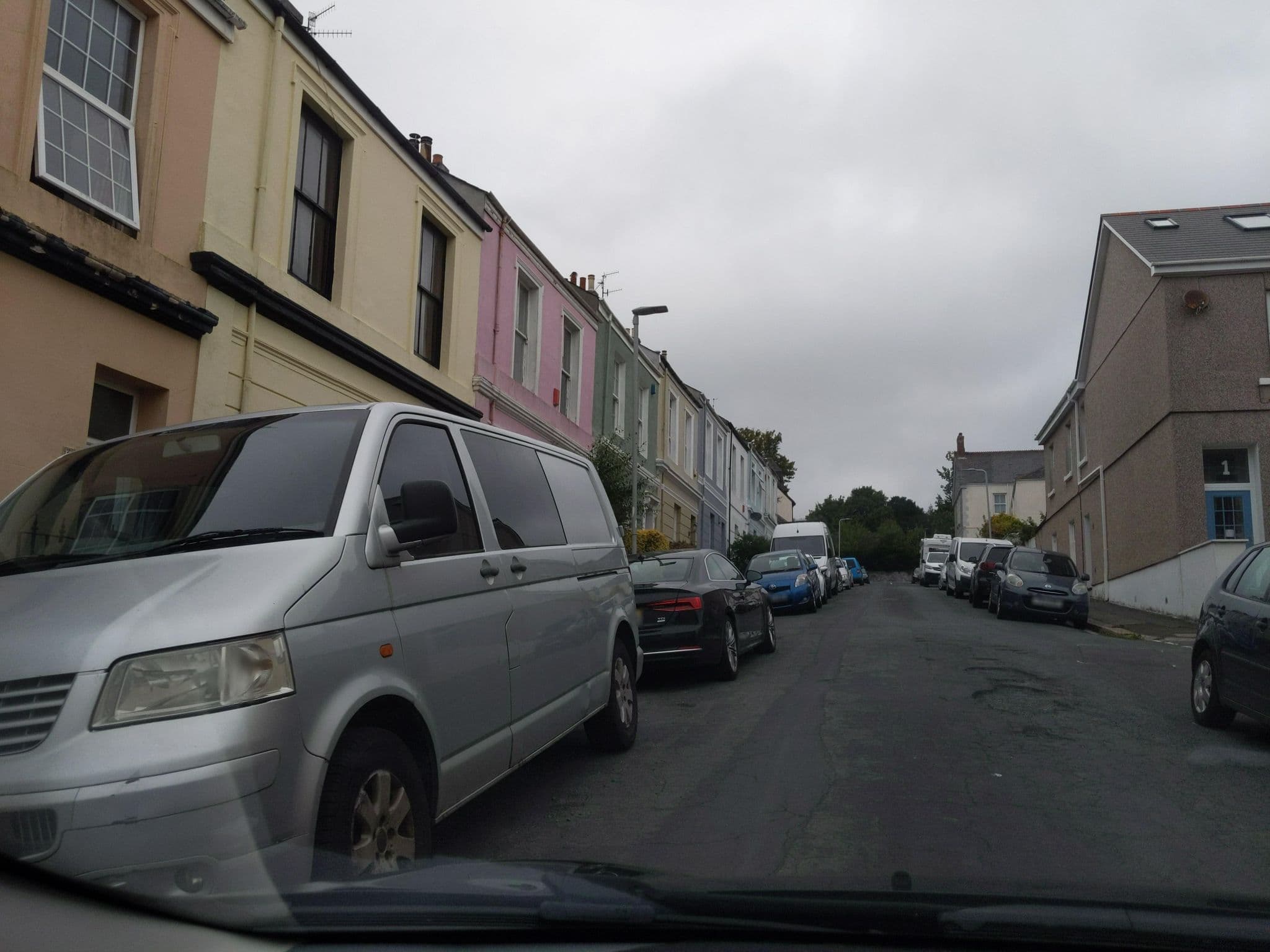 Street view near Soundlets, Plymouth — © WaggyDog (CC BY-SA · Mapillary)