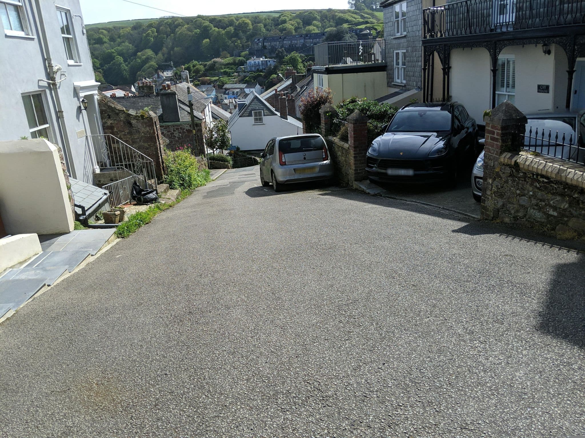 Street view near Cliff House, Torpoint — © WaggyDog (CC BY-SA · Mapillary)