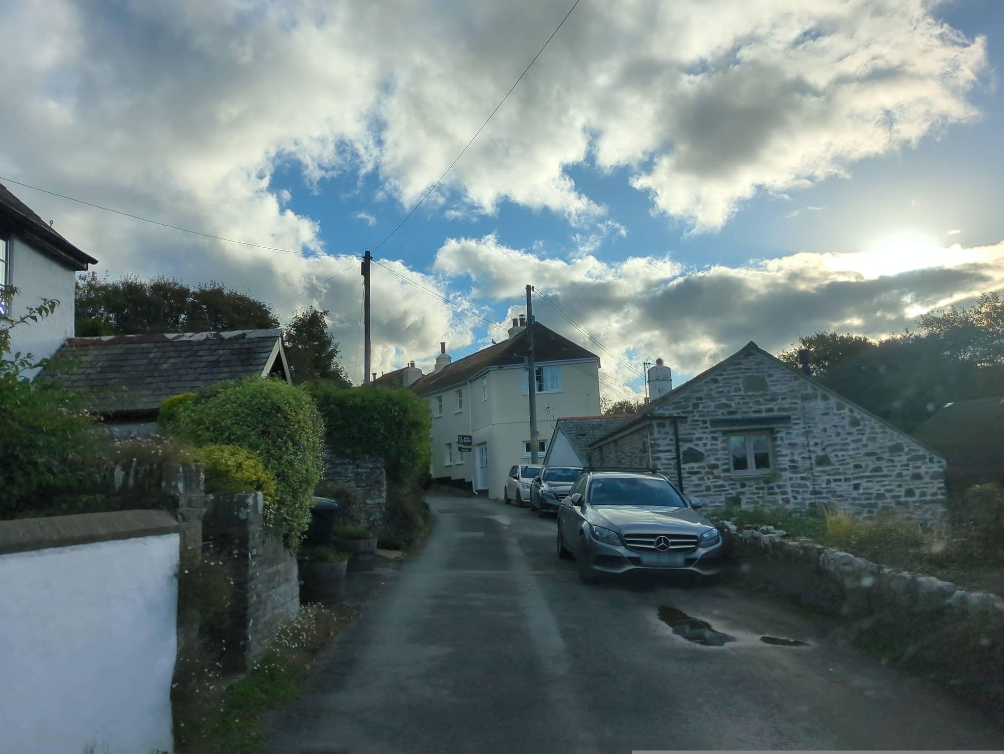 Street view near The Donkey Shed B&B, Braunton — © swinetown (CC BY-SA · Mapillary)