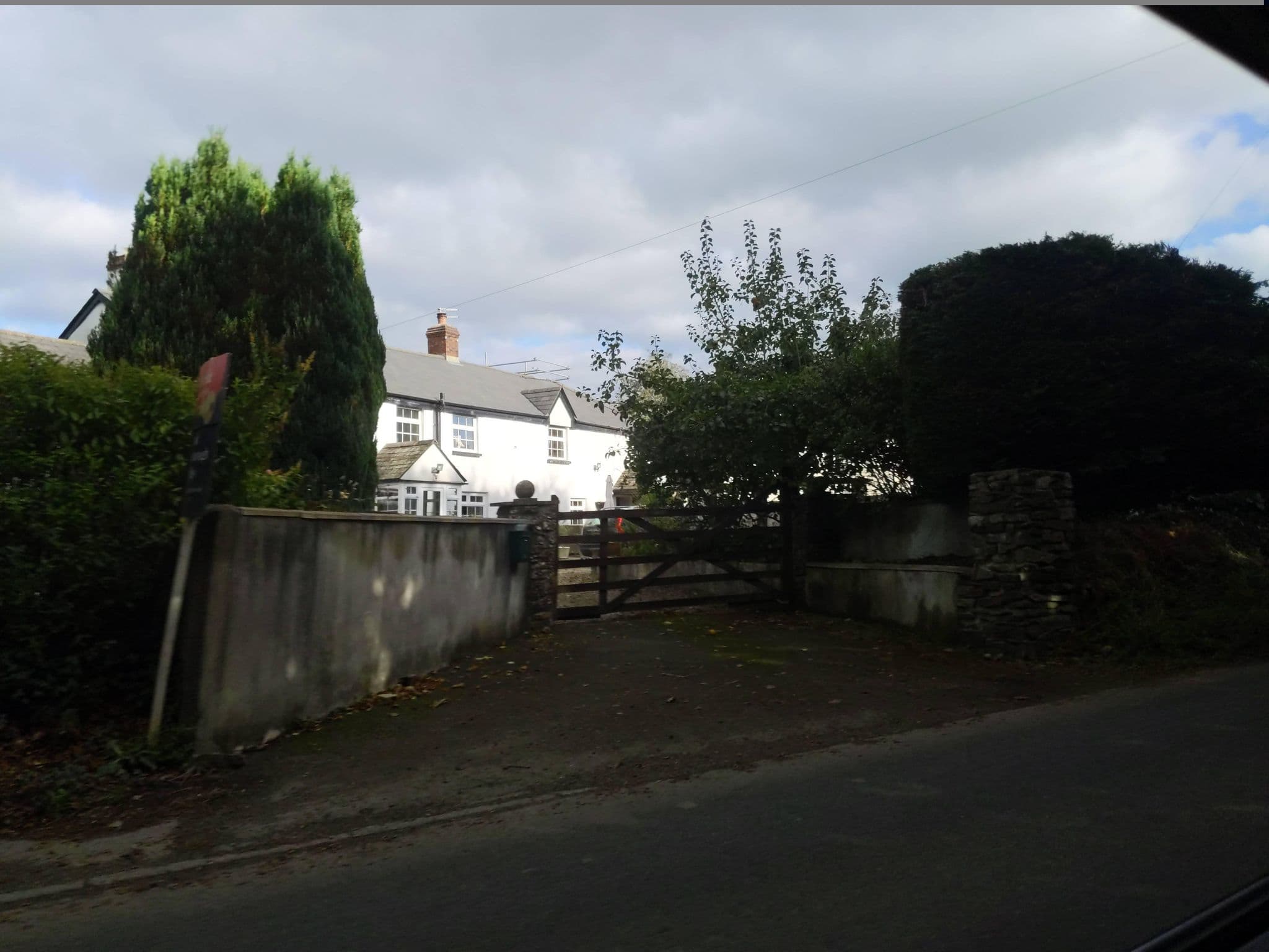 Street view near Claw House, Holsworthy — © WaggyDog (CC BY-SA · Mapillary)