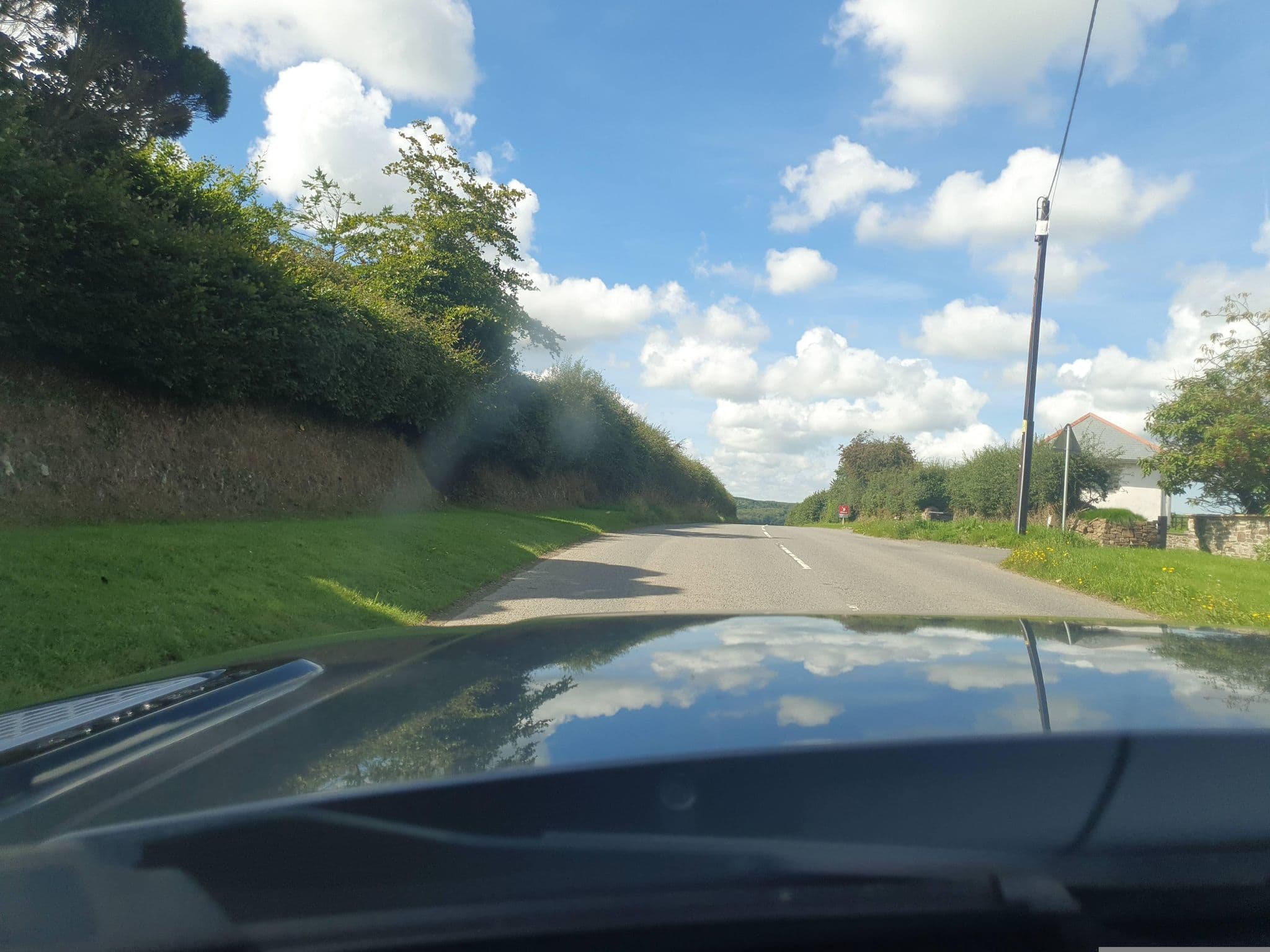 Street view near Crossways Holiday Cottages, Great Torrington — © russmcd (CC BY-SA · Mapillary)