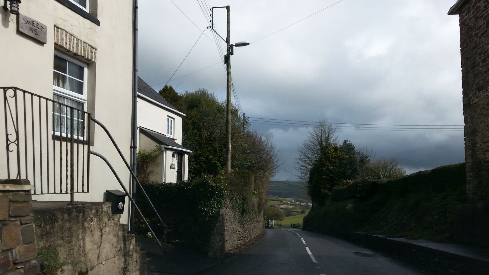Street view near The Spinney, Barnstaple — © adam2 (CC BY-SA · Mapillary)