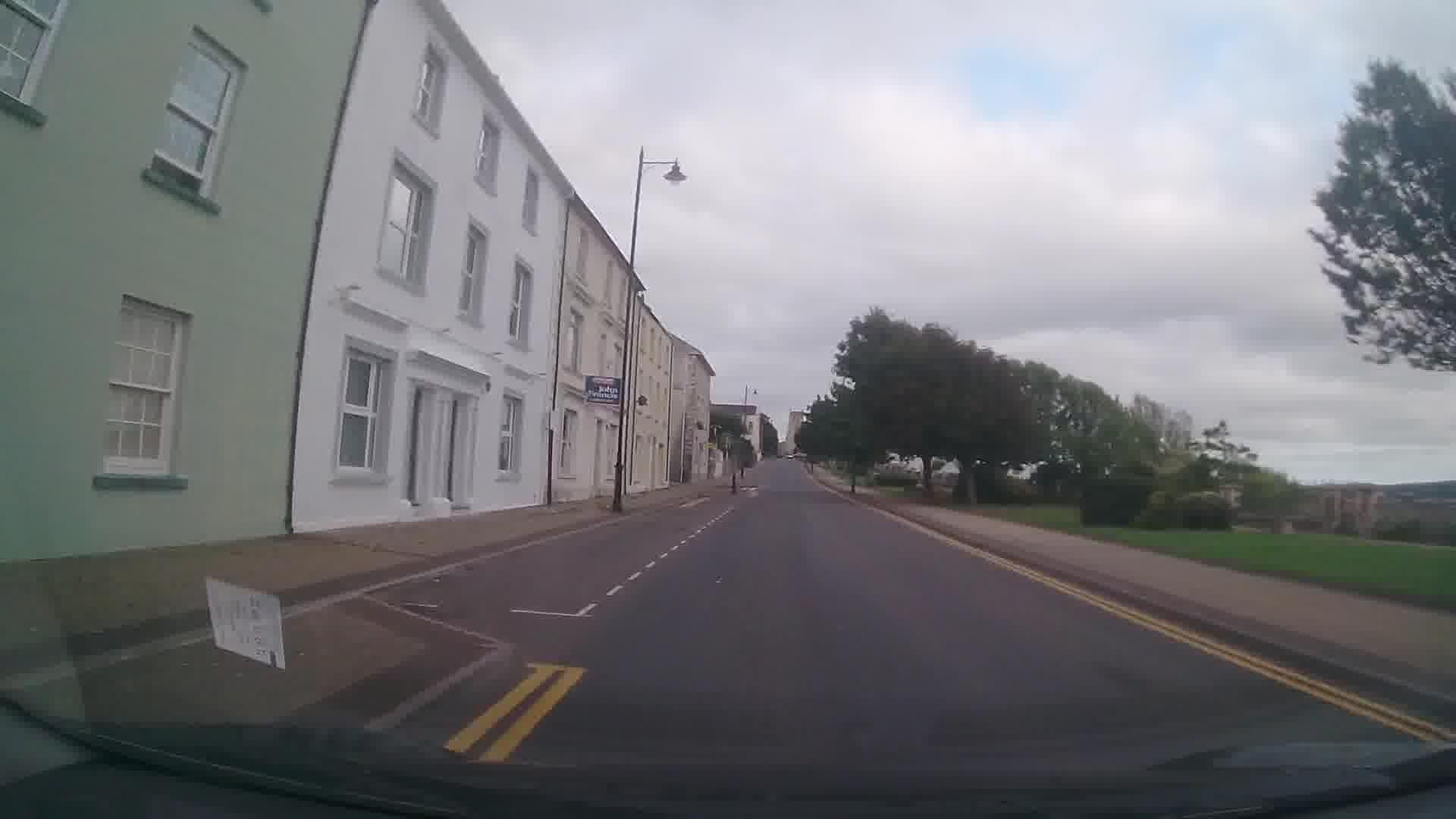Street view near Belhaven House Hotel, Milford Haven — © trigpoint (CC BY-SA · Mapillary)