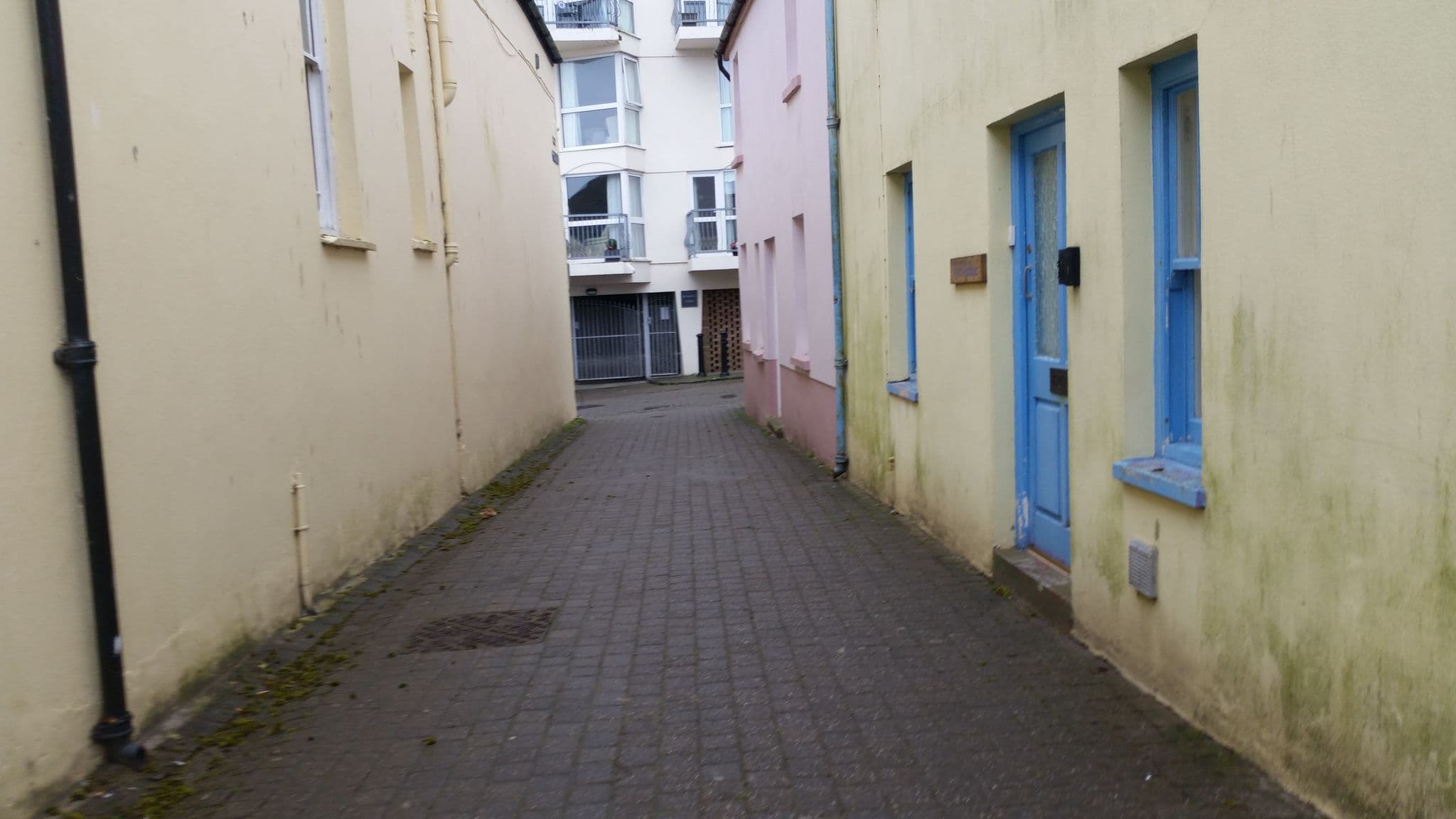 Street view near Breeze Cottage - FBM Holidays, Tenby — © matth81 (CC BY-SA · Mapillary)