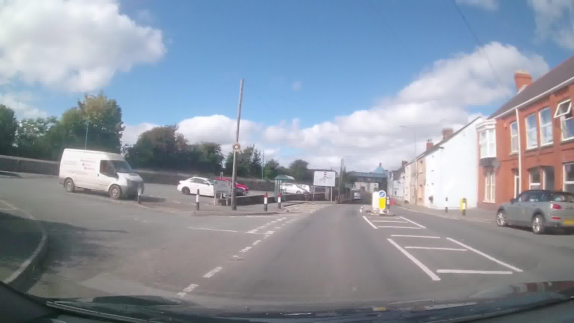 Street view near Eastgate Hotel, Pembroke — © trigpoint (CC BY-SA · Mapillary)
