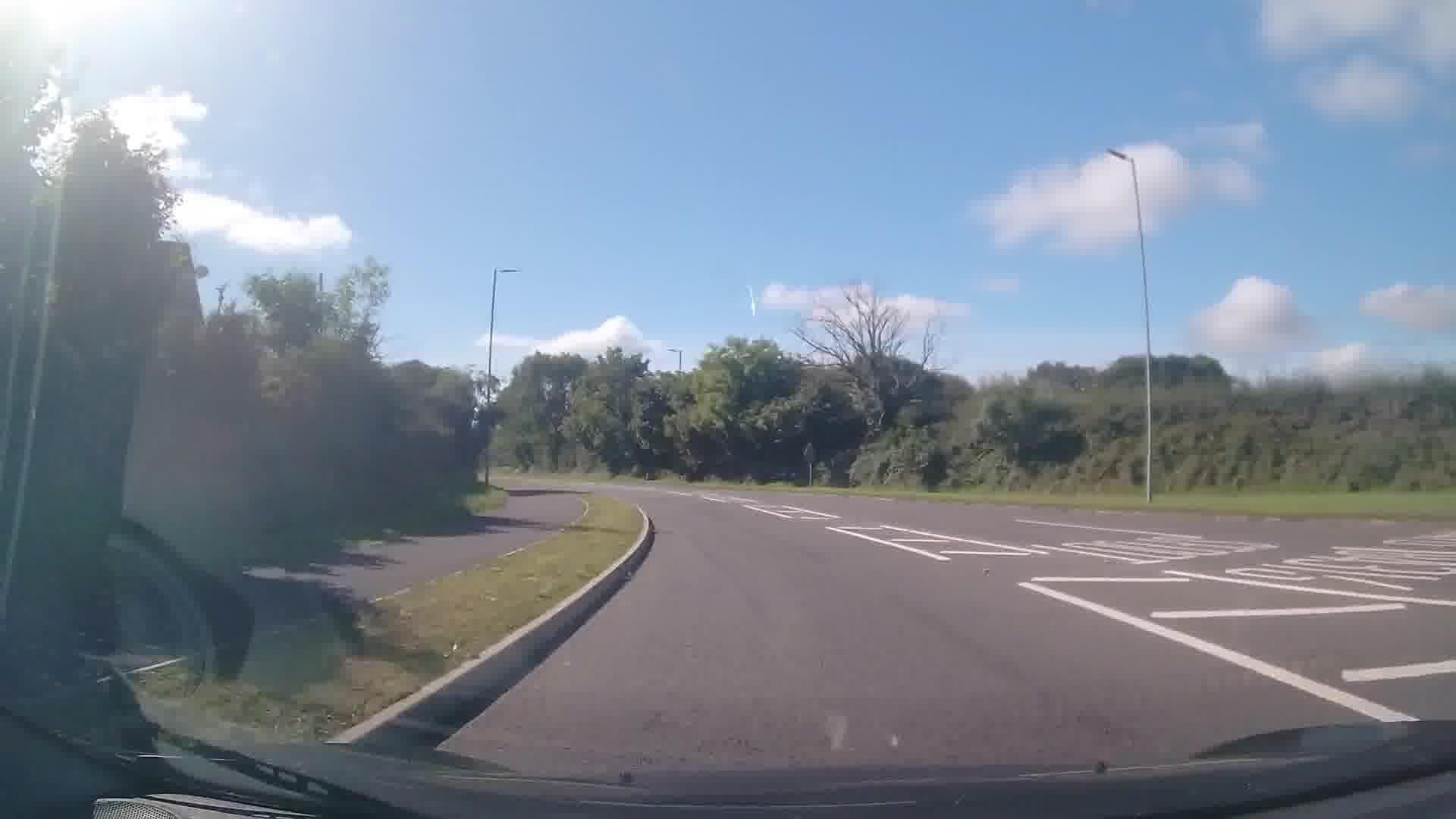 Street view near Crestville Motel, Saundersfoot — © trigpoint (CC BY-SA · Mapillary)