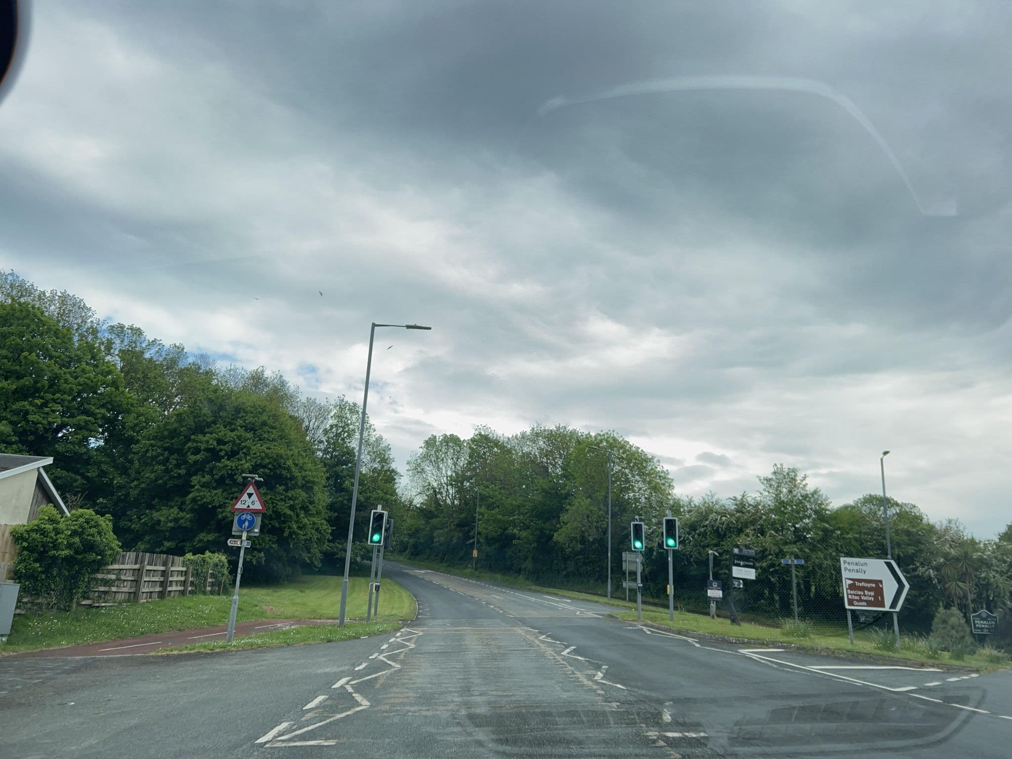 Street view near Kiln Park Holiday Centre, Tenby — © rac_uk2 (CC BY-SA · Mapillary)