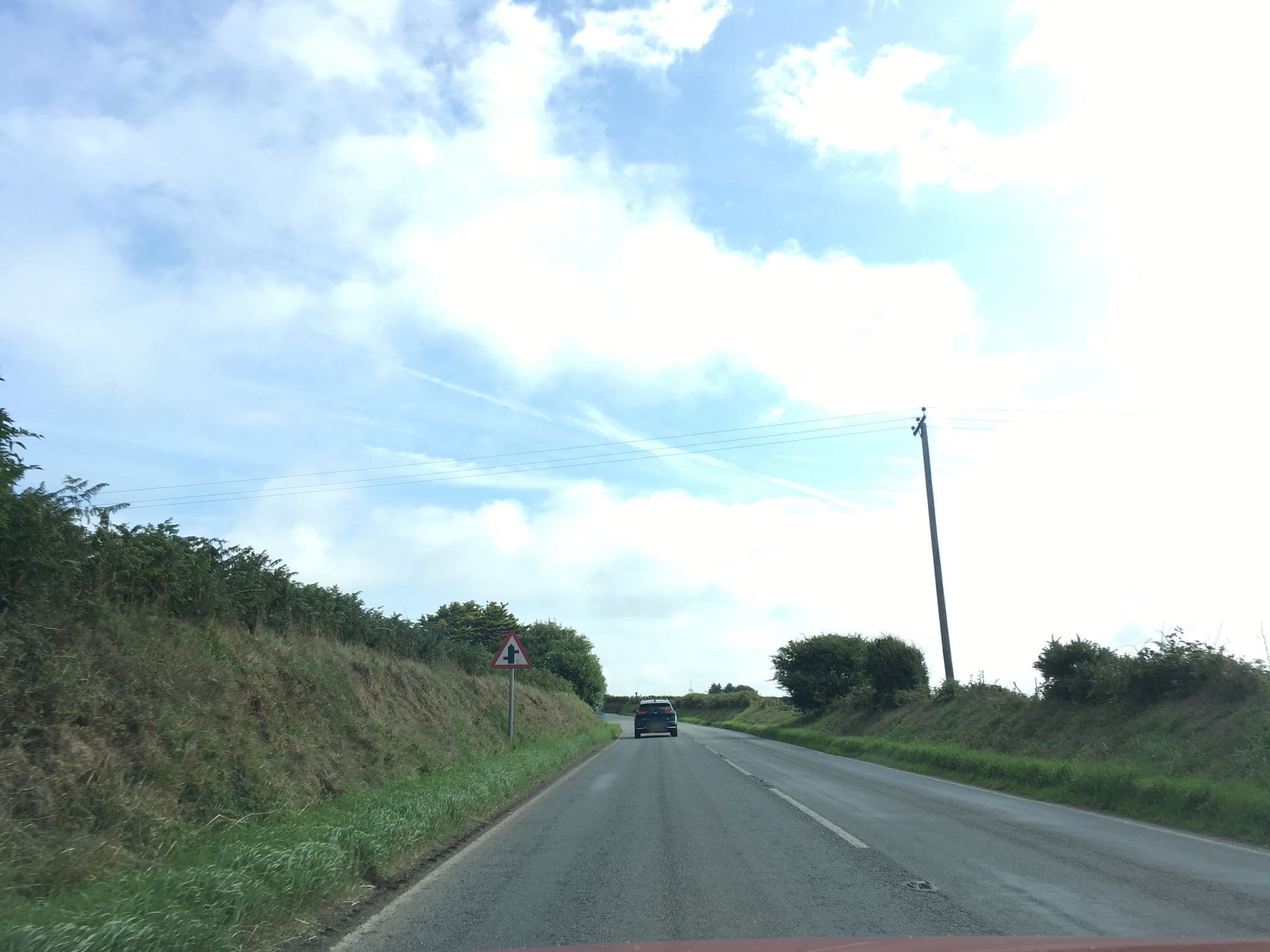 Street view near Erinfa, Saint Davids — © southglos (CC BY-SA · Mapillary)
