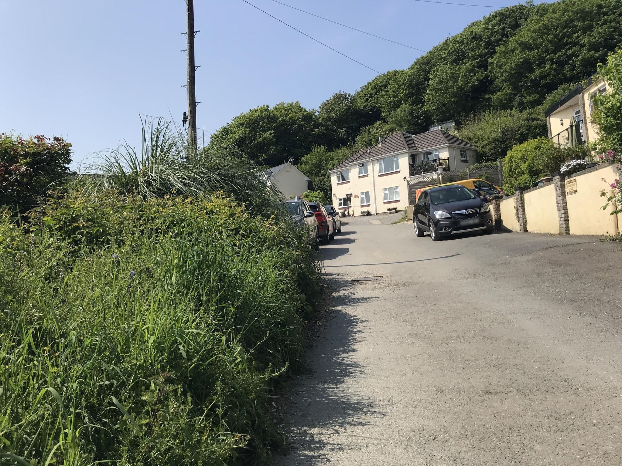 Street view near Avoncourt Lodge Bed & Breakfast, Ilfracombe — © miguel_andrade (CC BY-SA · Mapillary)