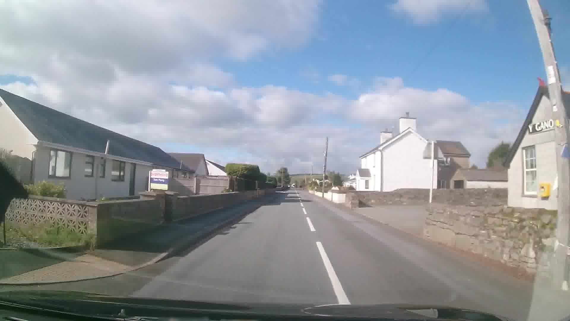 Street view near Ty'r Ysgol, Porthmadog — © trigpoint (CC BY-SA · Mapillary)