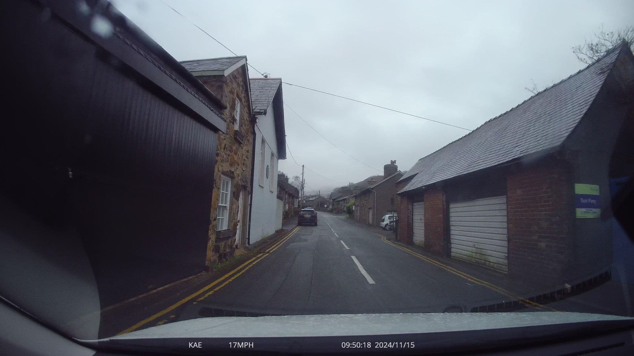 Street view near Encil, Penrhyndeudraeth — © lamaar639 (CC BY-SA · Mapillary)