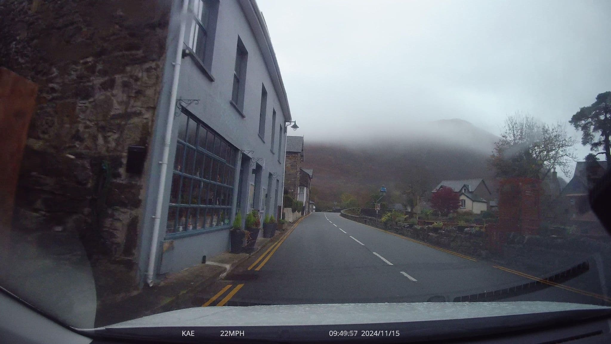 Street view near Saracens Head Hotel, Penrhyndeudraeth — © lamaar639 (CC BY-SA · Mapillary)