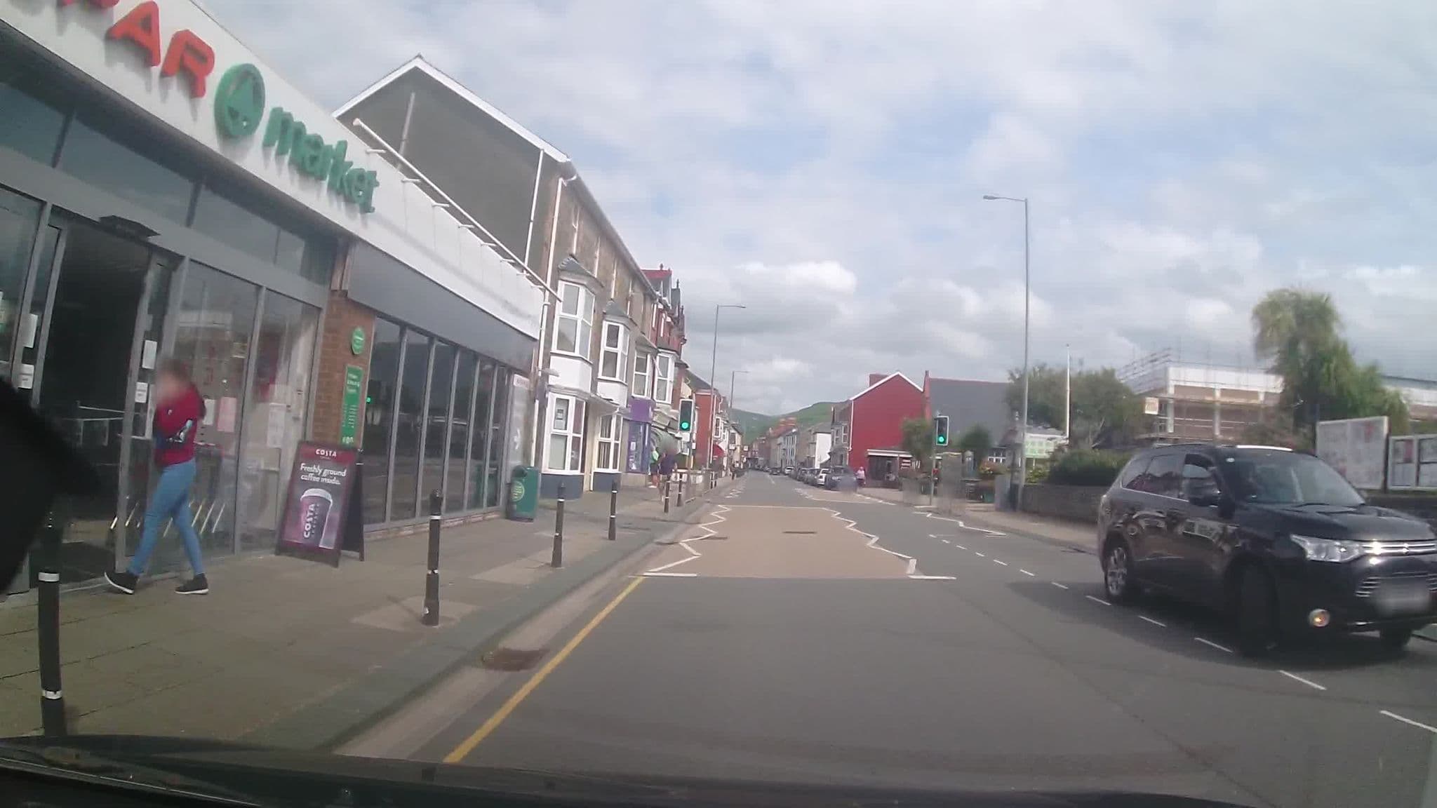 Street view near Tywyn Strand, Tywyn — © trigpoint (CC BY-SA · Mapillary)