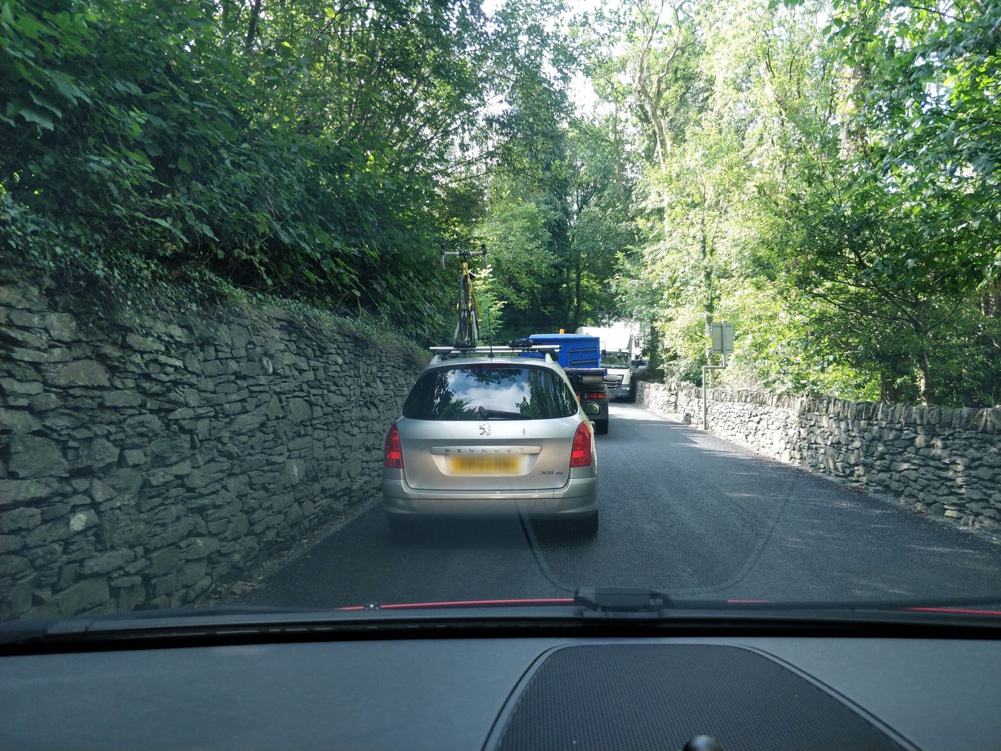 Street view near afon gwyn, Betws-y-Coed — © davidsong (CC BY-SA · Mapillary)