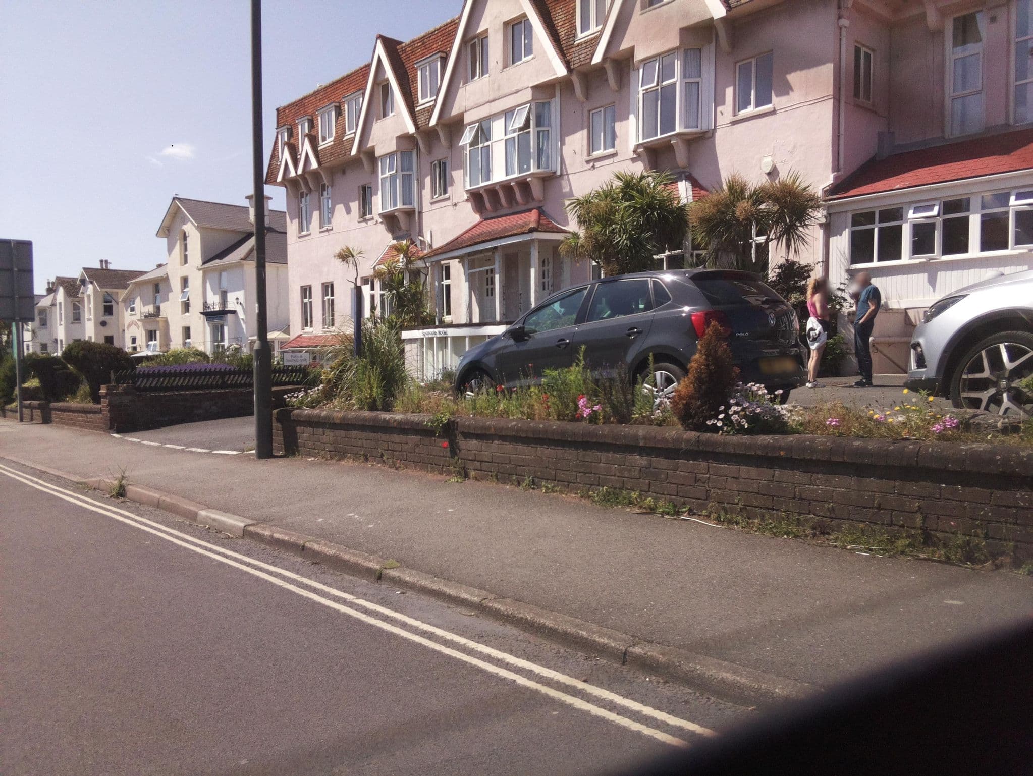 Street view near Sunnybeach Holiday Apartments, Paignton — © southglos (CC BY-SA · Mapillary)