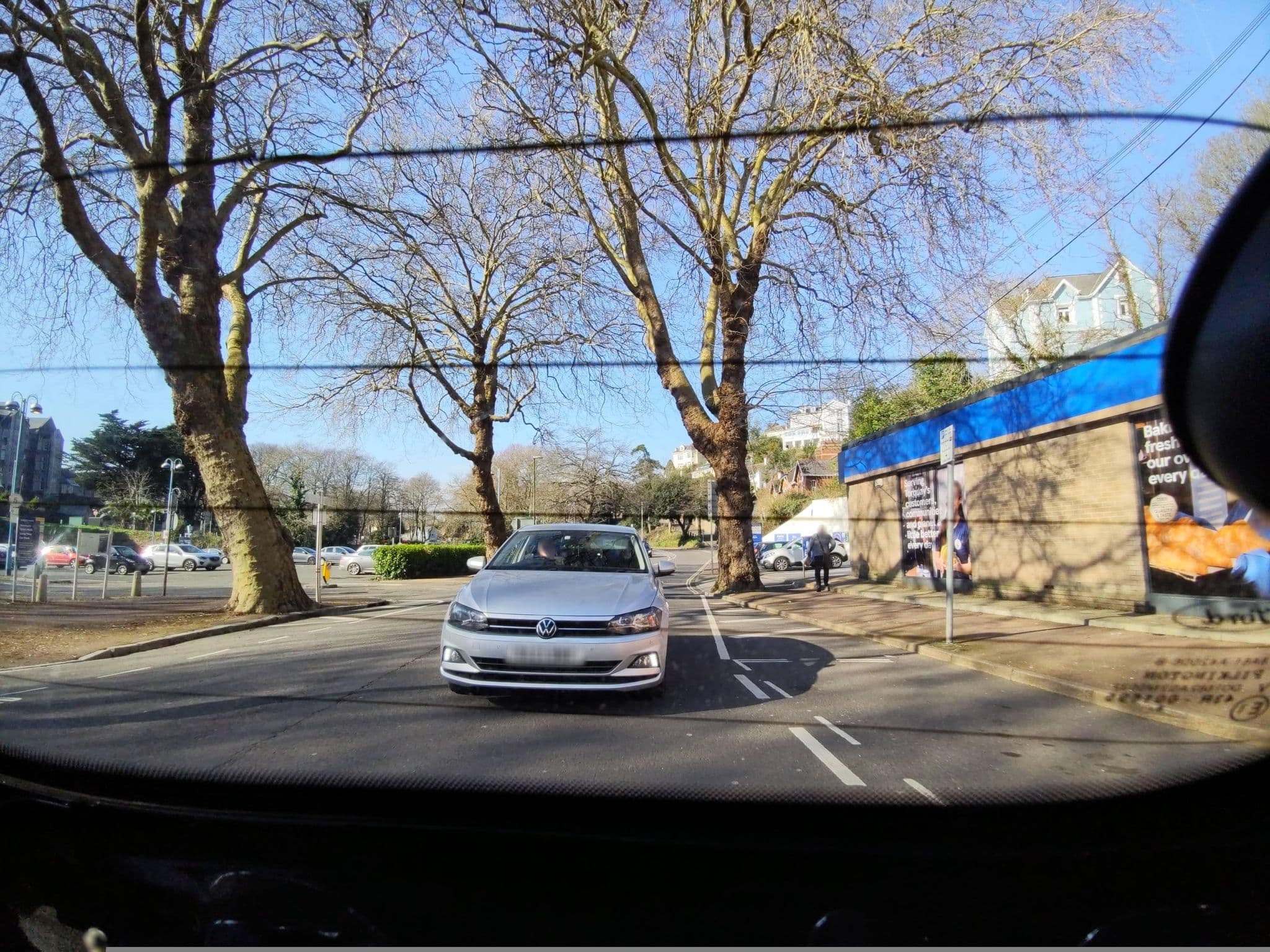 Street view near Everglades Hotel, Torquay — © WaggyDog (CC BY-SA · Mapillary)