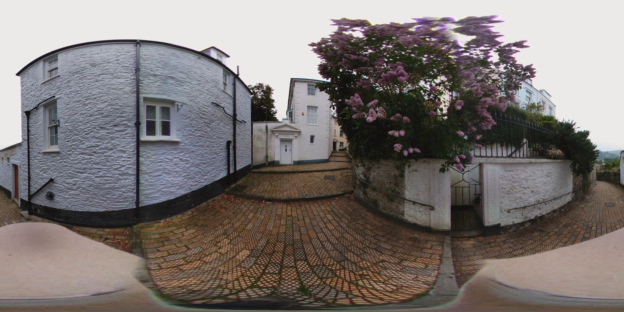 Street view near Pixie Cottage, Dartmouth — © southglos (CC BY-SA · Mapillary)