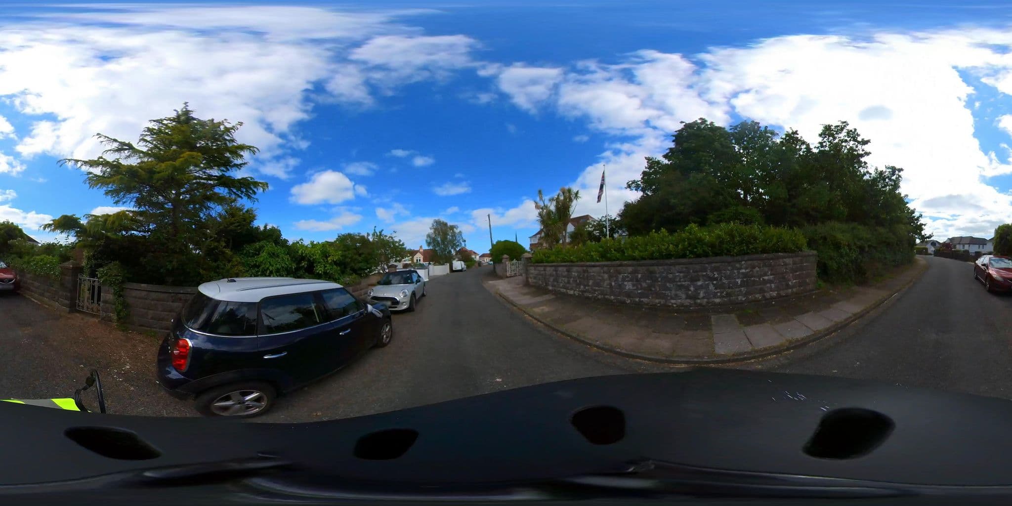 Street view near Channel View Apartments, Torquay — © TomBrough2024 (CC BY-SA · Mapillary)