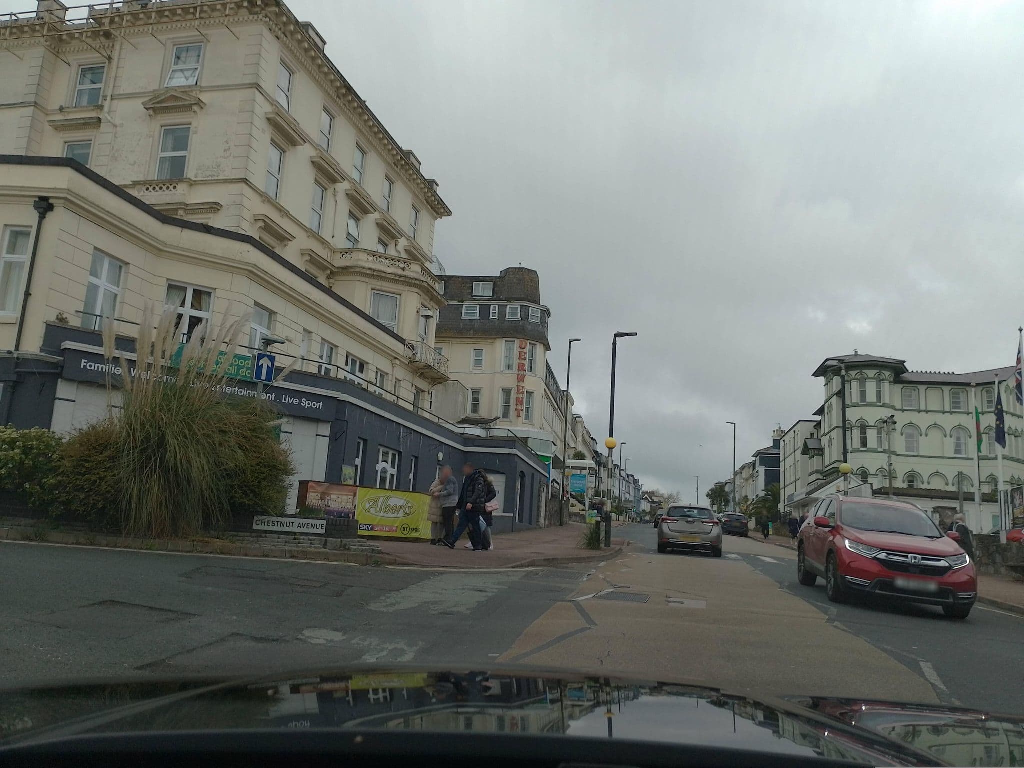 Street view near Rainbow Hotel Leisure Centre, Torquay — © laye (CC BY-SA · Mapillary)