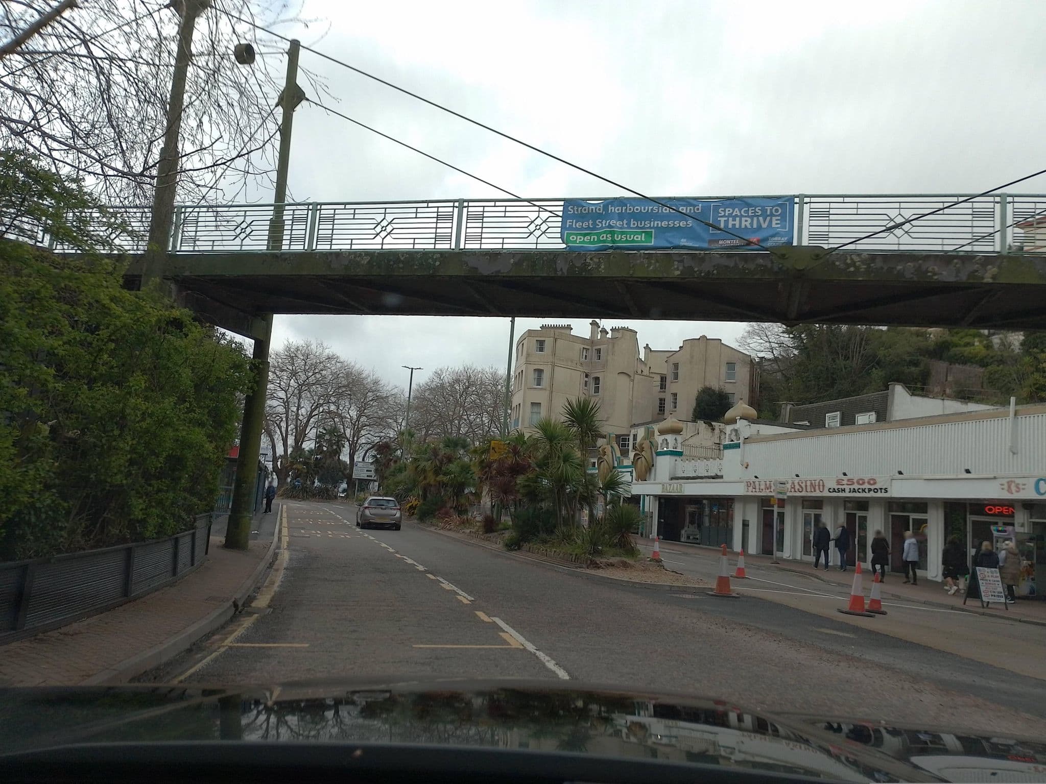 Street view near Discovery Bookings International, Torquay — © laye (CC BY-SA · Mapillary)