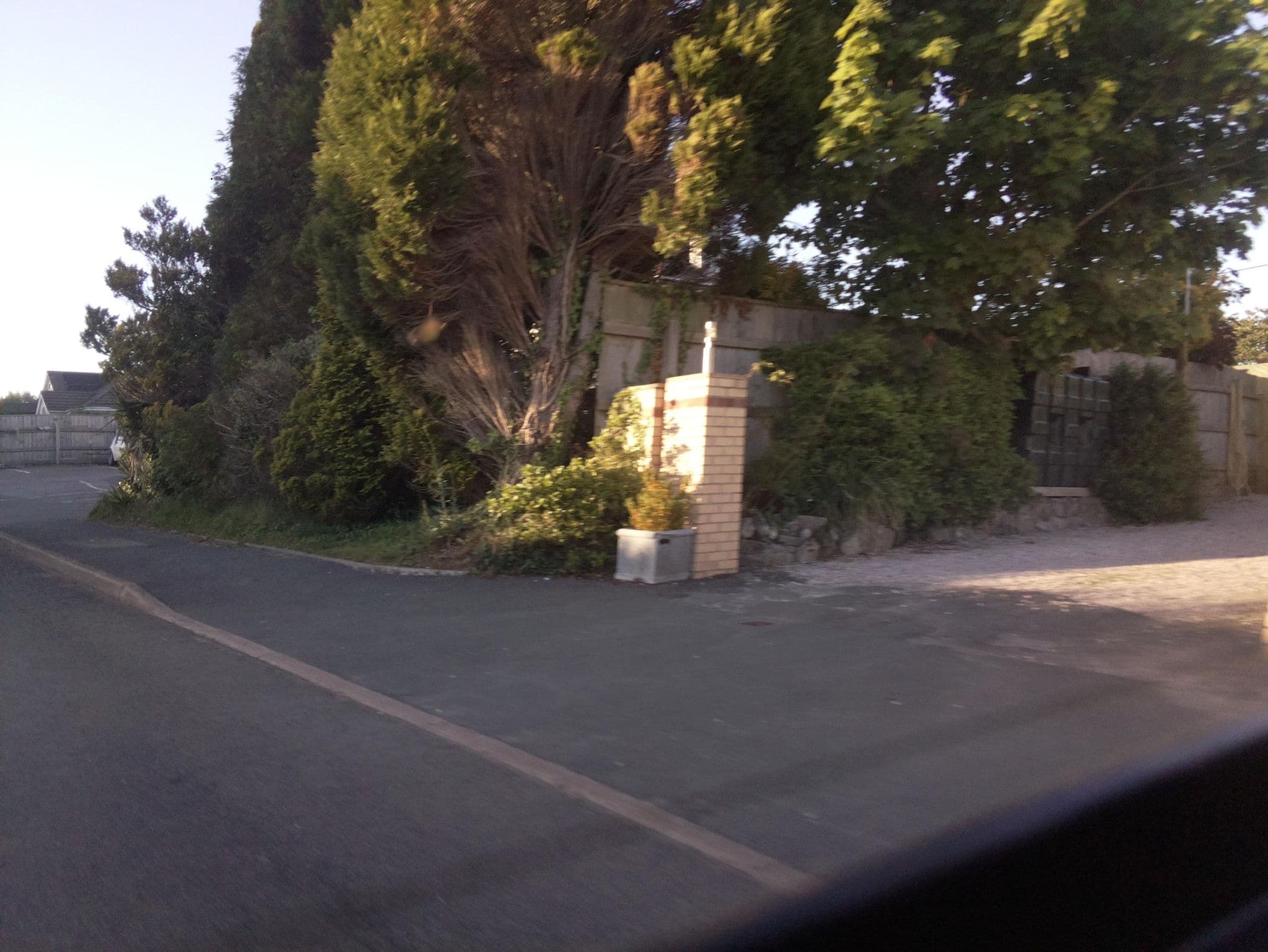 Street view near Lamorna Guest House, Kingsteignton — © southglos (CC BY-SA · Mapillary)