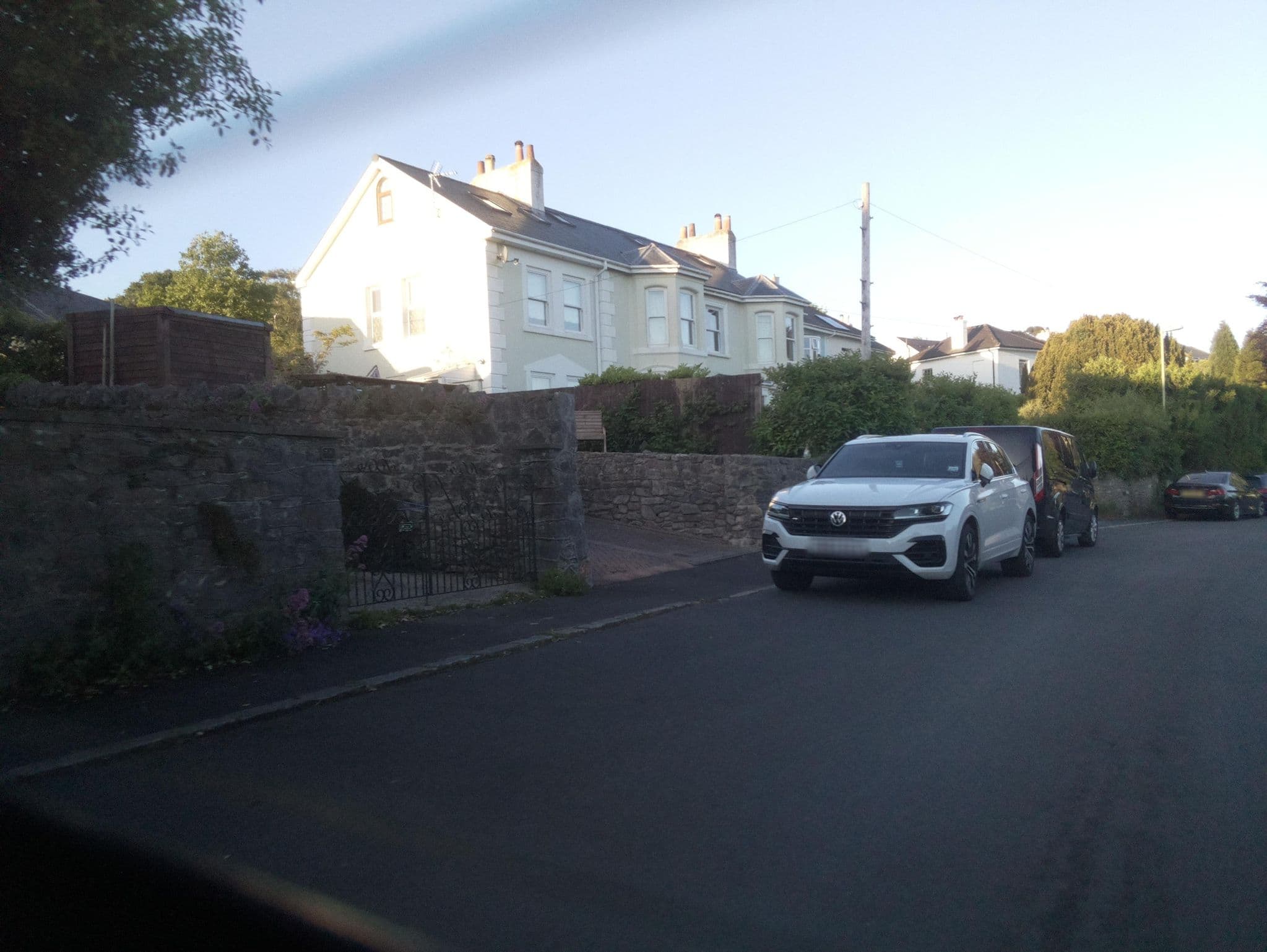 Street view near Branscombe House Bed and Breakfast, Newton Abbot — © southglos (CC BY-SA · Mapillary)