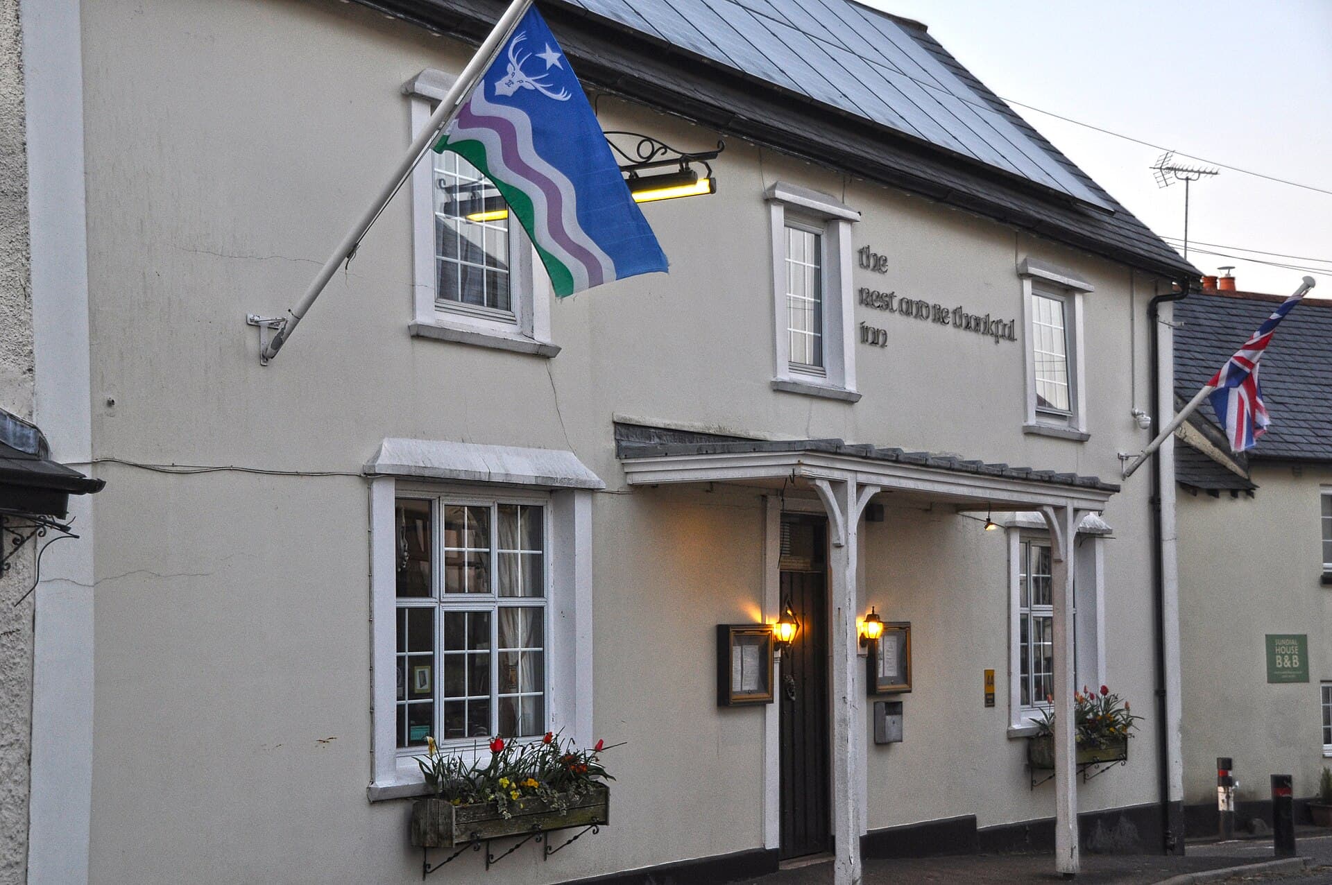 The Rest and Be Thankful Inn (via Wikimedia Commons, CC BY-SA 2.0)