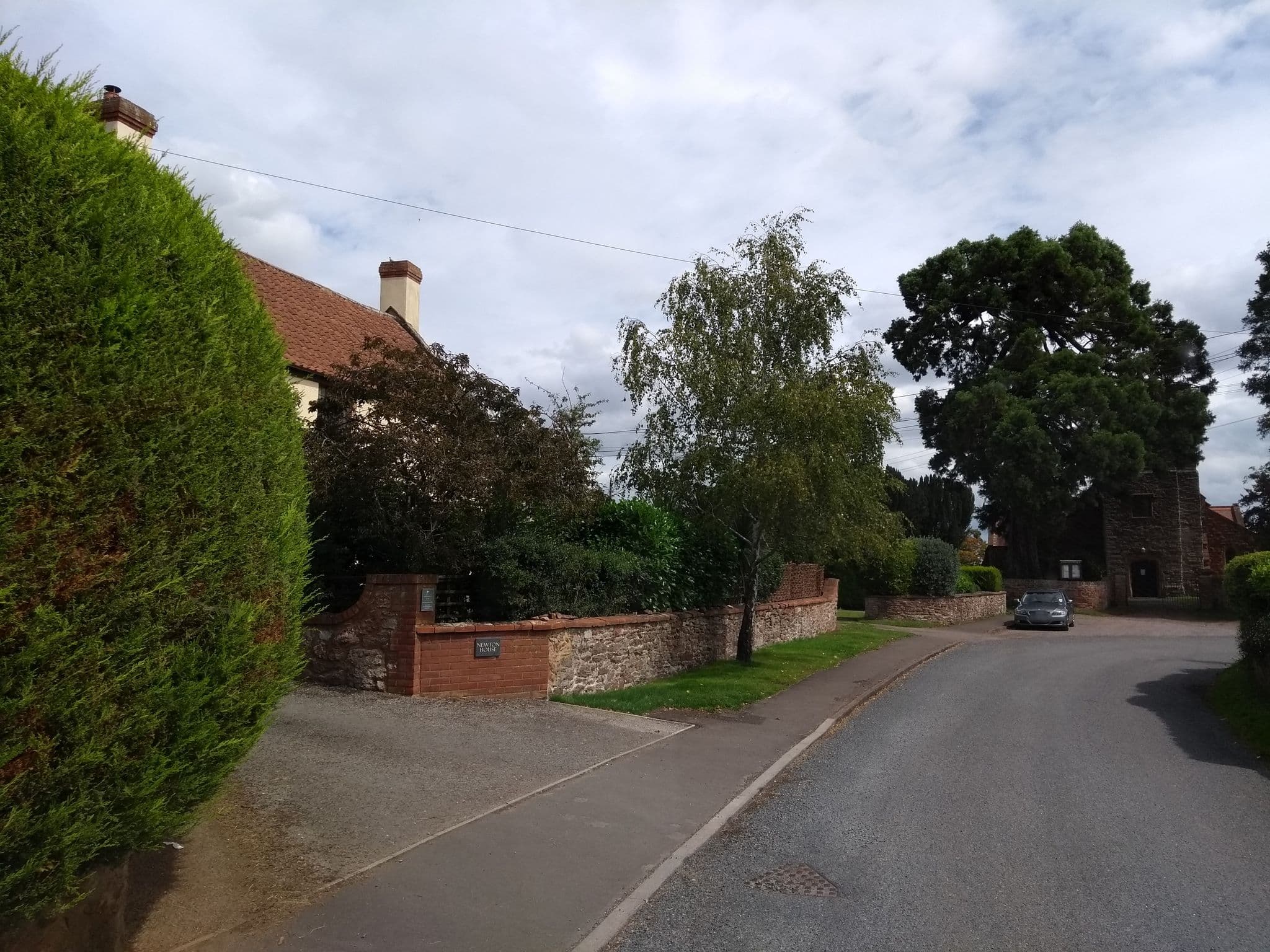 Street view near Dragonfly Barns, North Petherton — © ukchris (CC BY-SA · Mapillary)