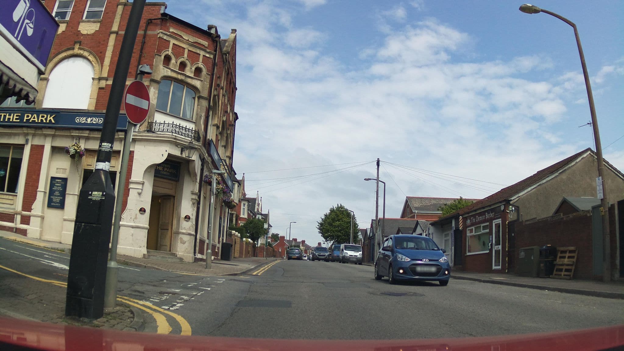 Street view near The Park Hotel, Barry — © southglos (CC BY-SA · Mapillary)