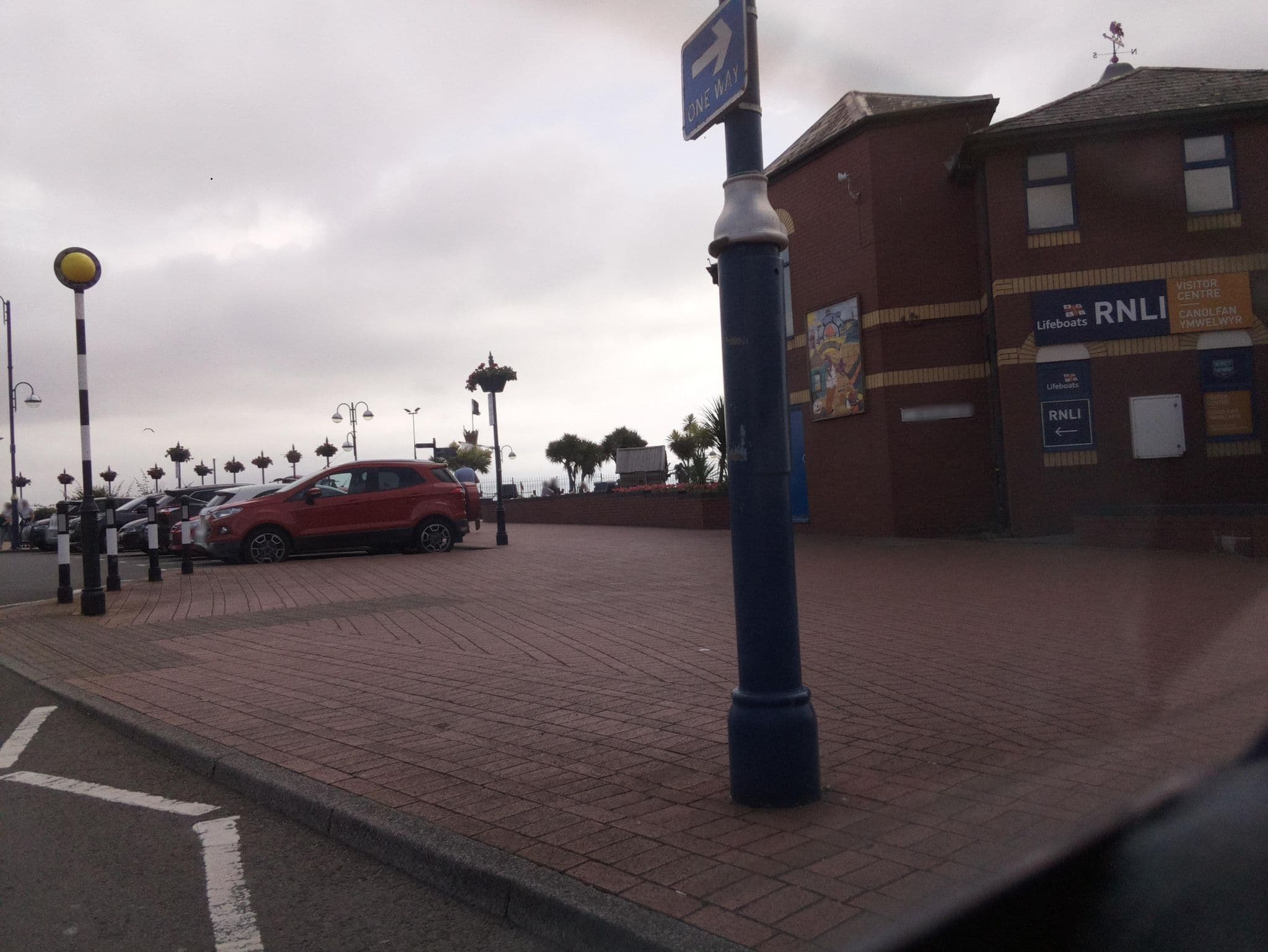 Street view near Barry Island, Barry — © southglos (CC BY-SA · Mapillary)